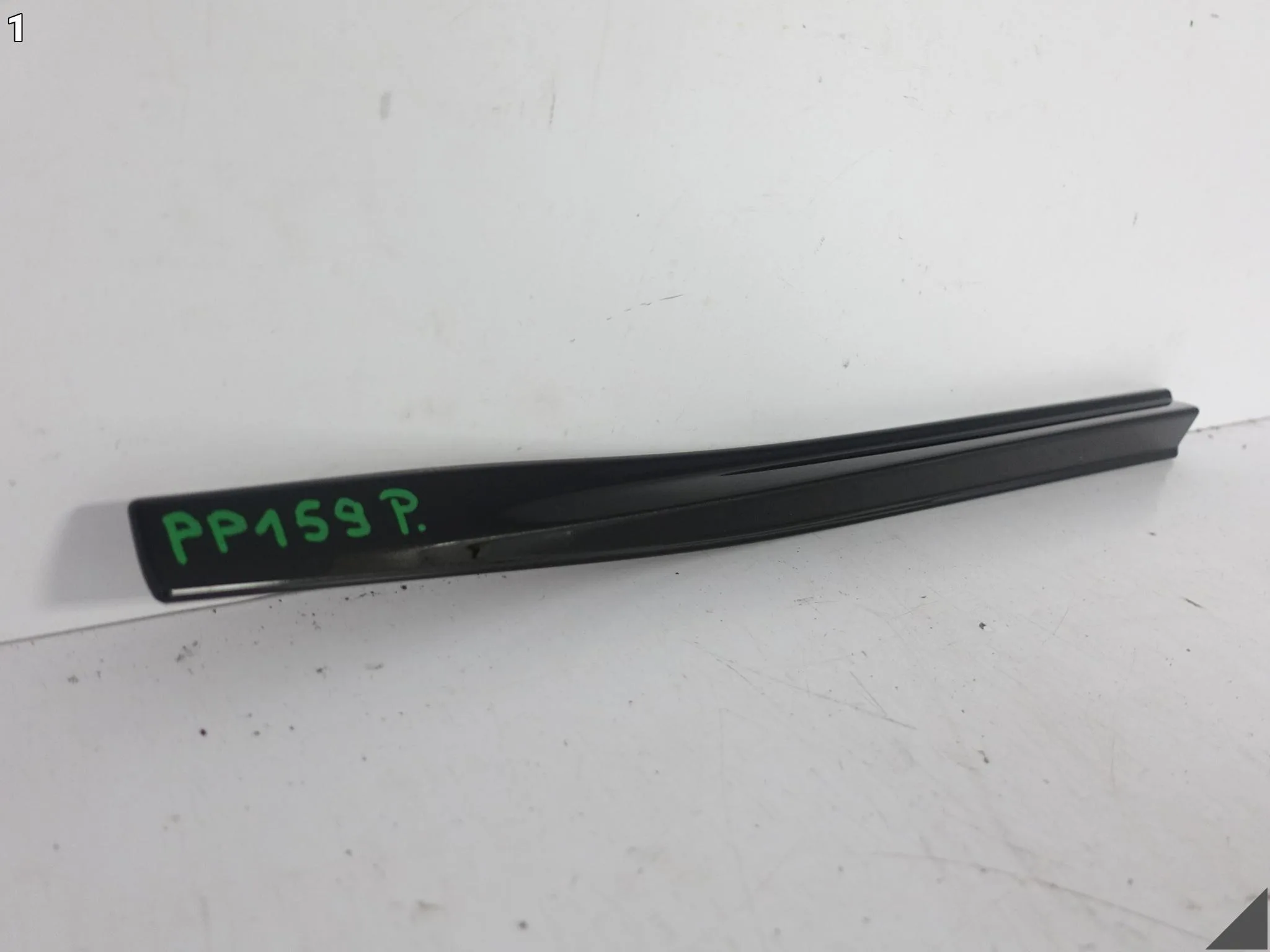 NISSAN JUKE F15 LIFT 10-19 LISTWA OSŁONA NAKŁADKA OZDOBNA DRZWI TYŁ PRAWY 9360865490d2e3c66354790e4339e199