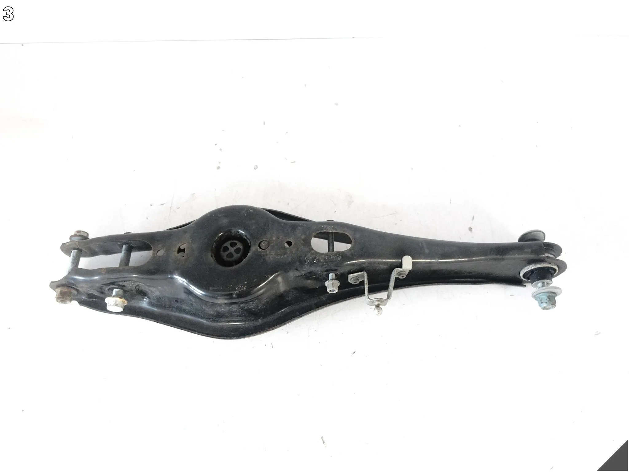 AUDI Q3 83A SKODA SUPERB III 3V0 VW PASSAT B8 3G0 SEAT WAHACZ TYŁ L=R 24KM e48660f3bbca13487b67dfe1121394a8