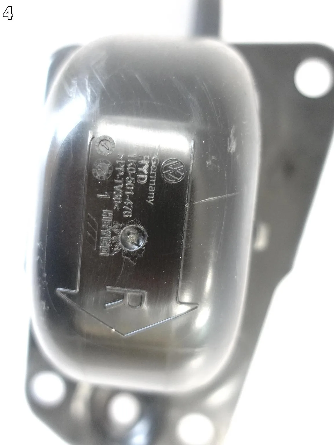 AUDI Q3 83A F3 18-25 WAHACZ WZDŁUŻNY ZAWIESZENIE TYŁ PRAWY 24KM 7049969f5a101835fa8663c029cb8d59