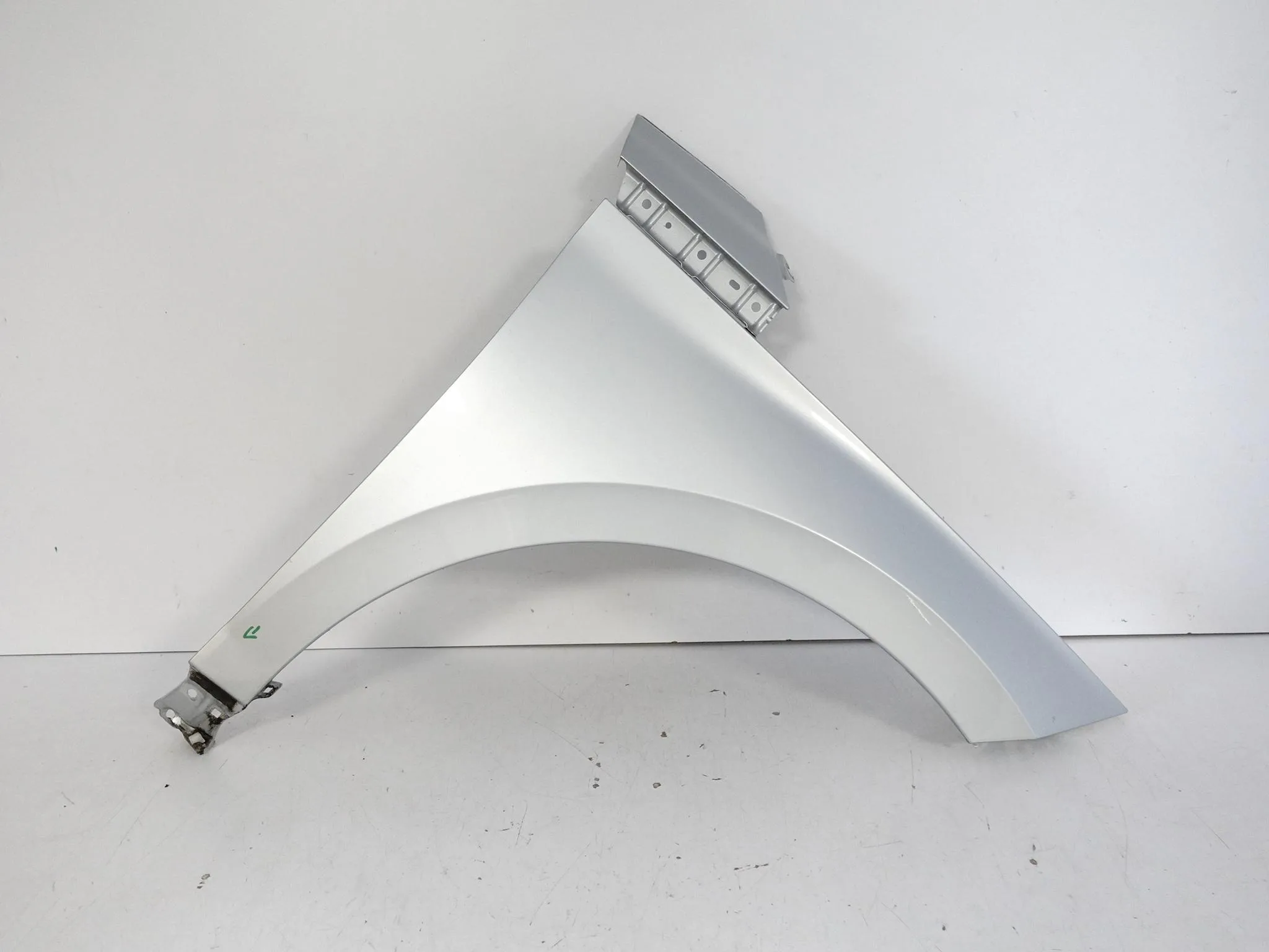 SKODA ENYAQ iV 5LA ELECTRIC 20- BŁOTNIK FENDER PRAWY PRZÓD B.ŁADNY cee19b8d9b55527112132c7fac3bfb3a