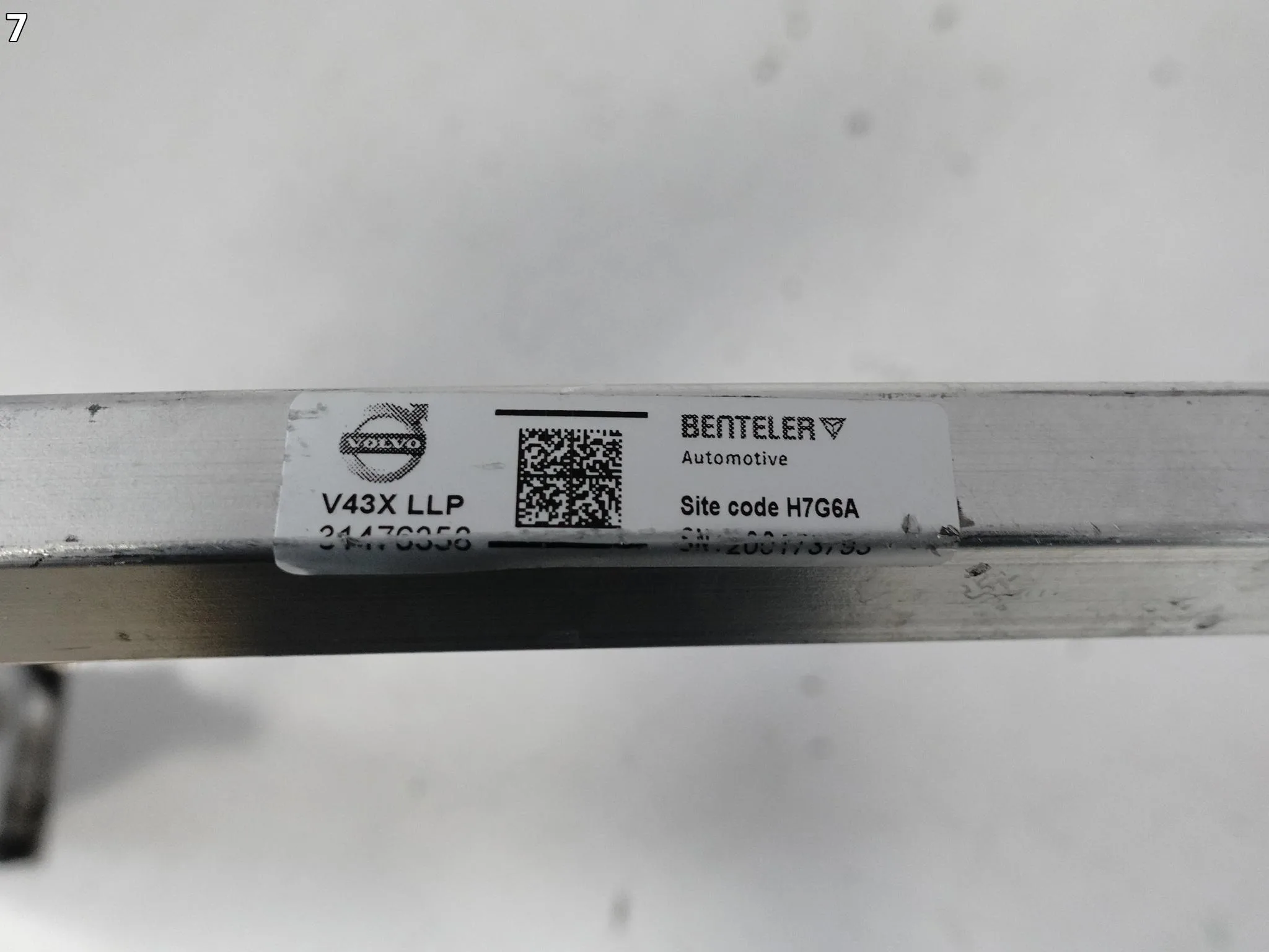 VOLVO V60 II CC S60 III V43X 18-25 WZMOCNIENIE WSPORNIK BELKA DOLNA PRZÓD 067aa8f11299a030383b9734ba773884