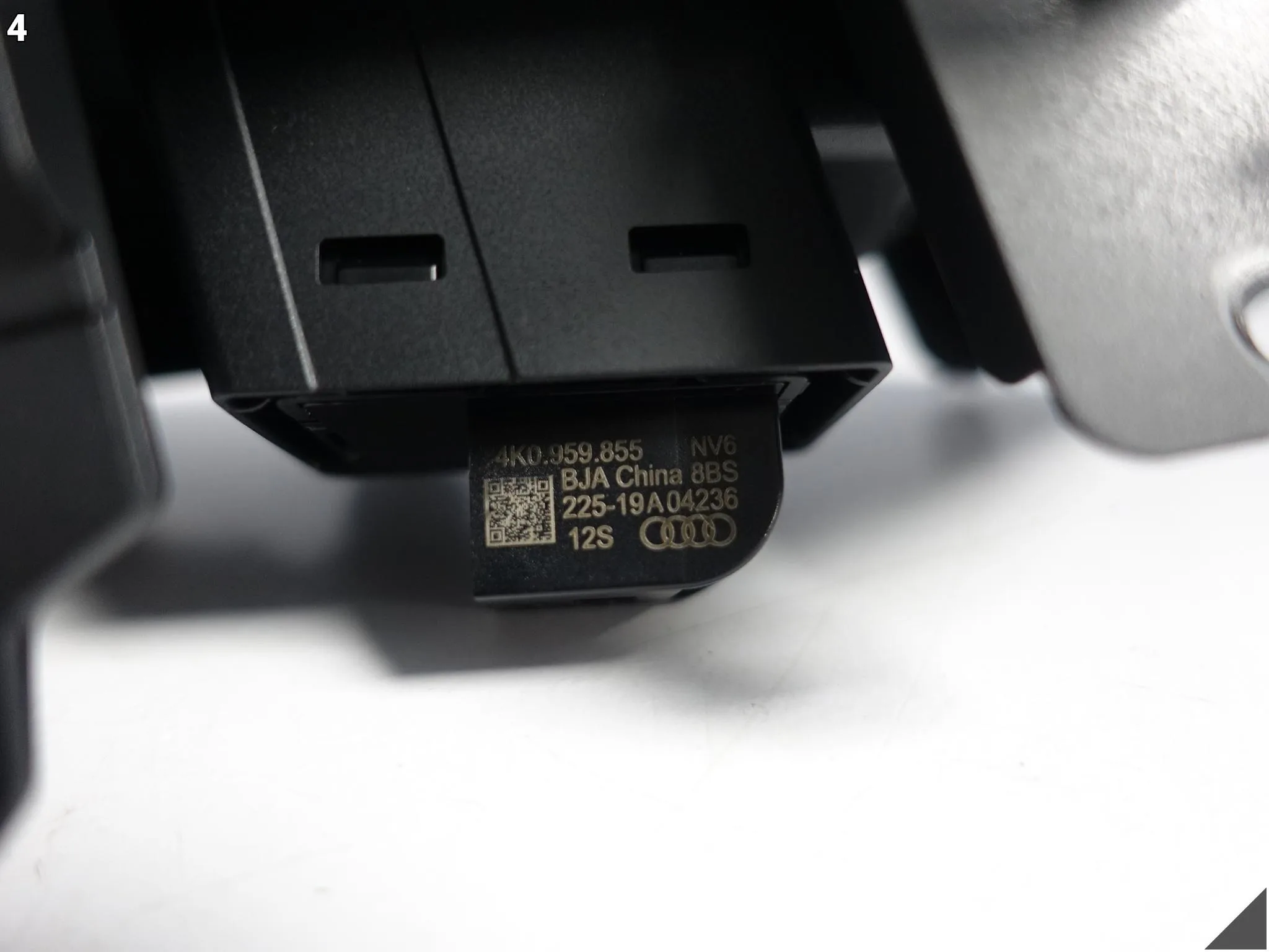 AUDI Q3 83A 83C F3 18-25 PANEL STEROWANIA SZYBY OBUDOWA DRZWI TYŁ LEWY 1ffe418feff5464aa00068c4d333d6cf