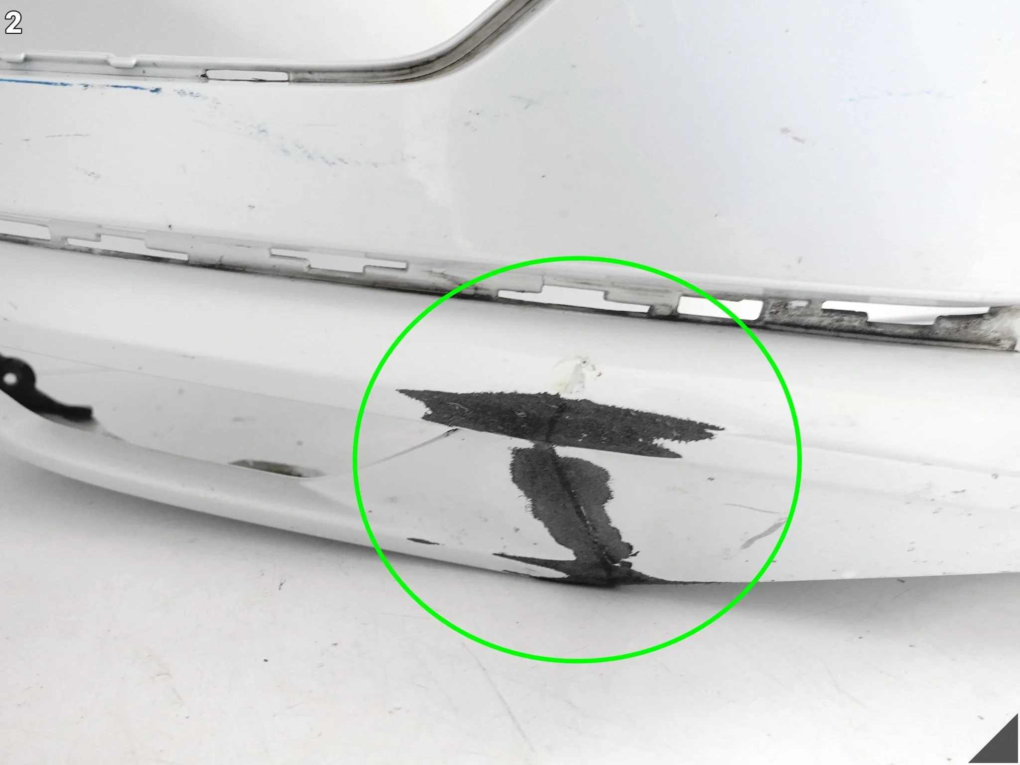VOLVO XC60 II (2 GENERACJA) 17-21 ZDERZAK BUMPER PRZÓD (SPRYSKI) USZKODZONY b589bb0837627802b0e3515fa399b070