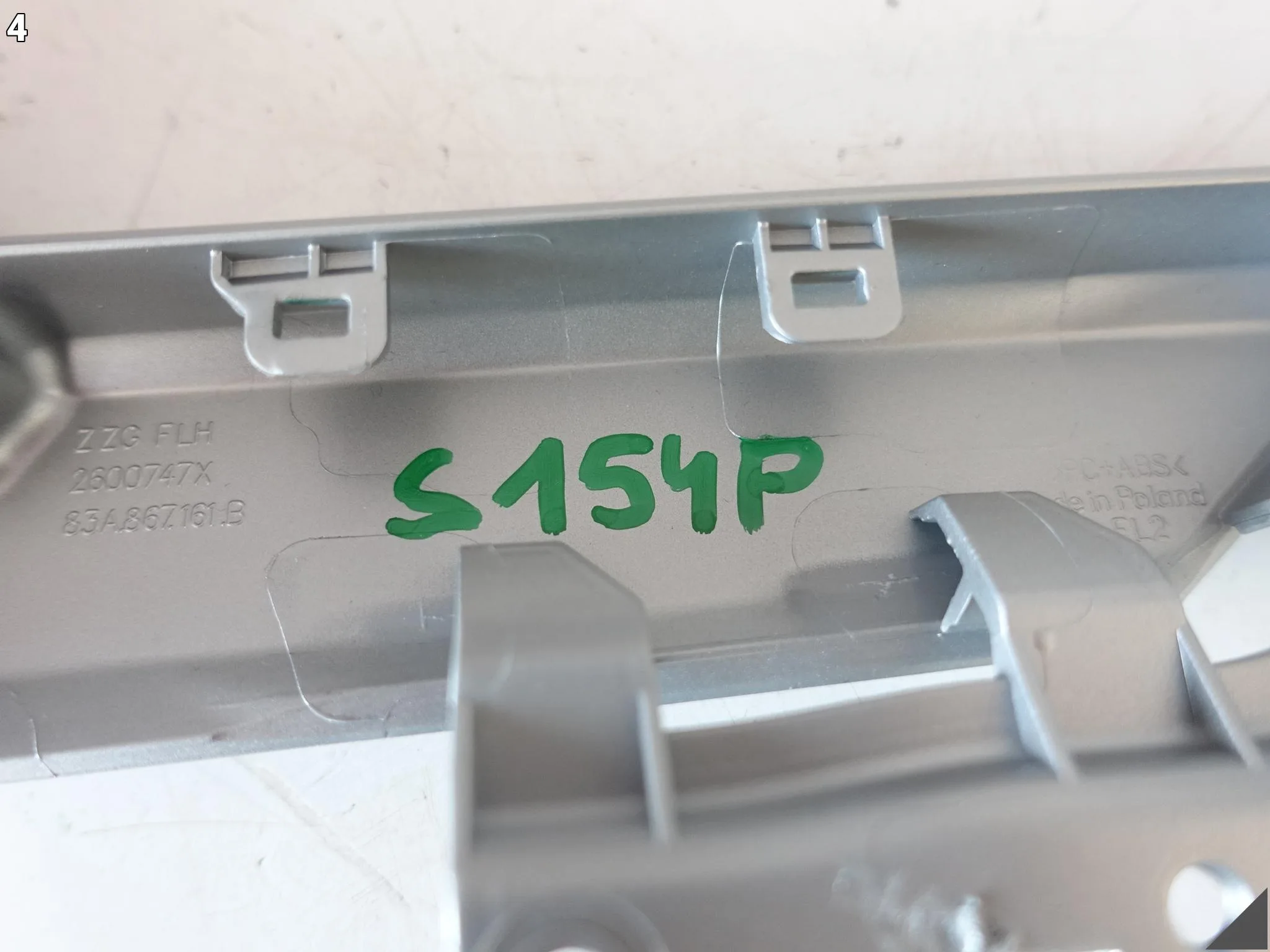 AUDI Q3 83A F3 18-25 UCHWYT PODŁOKIETNIK TAPICERKA DRZWI PRZÓD LEWY 4T4 5e31c45dab052798872500d3fd8e1359