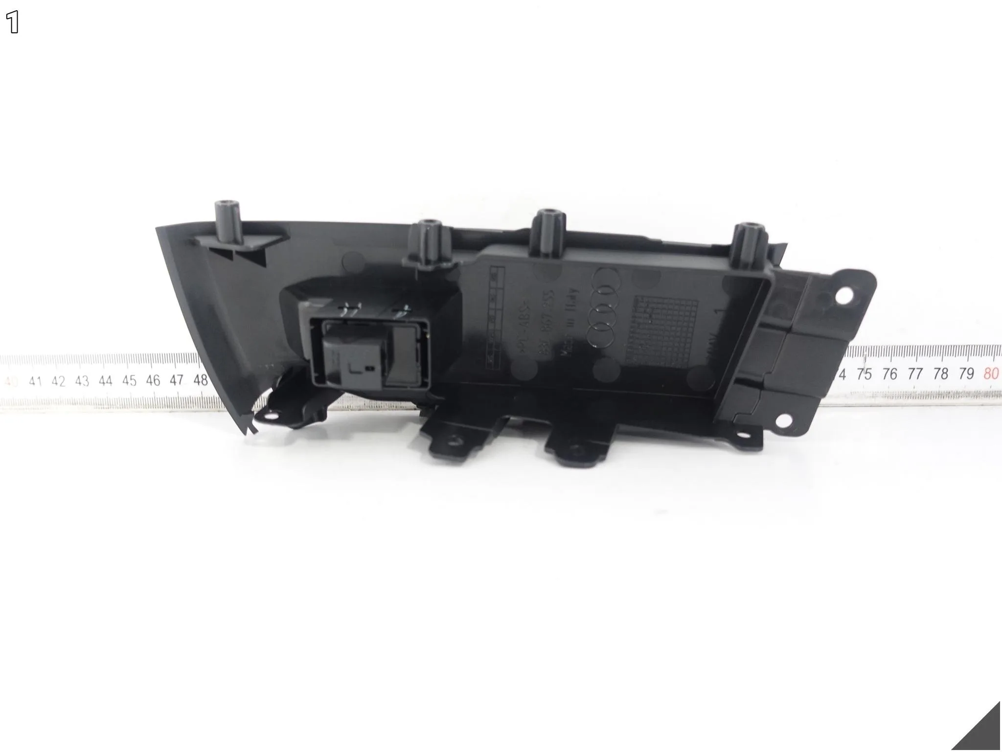 AUDI Q3 83A 83C F3 18-25 PANEL STEROWANIA SZYBY OBUDOWA DRZWI TYŁ LEWY 4f8e258c3ba86237ee95600a706cdfed