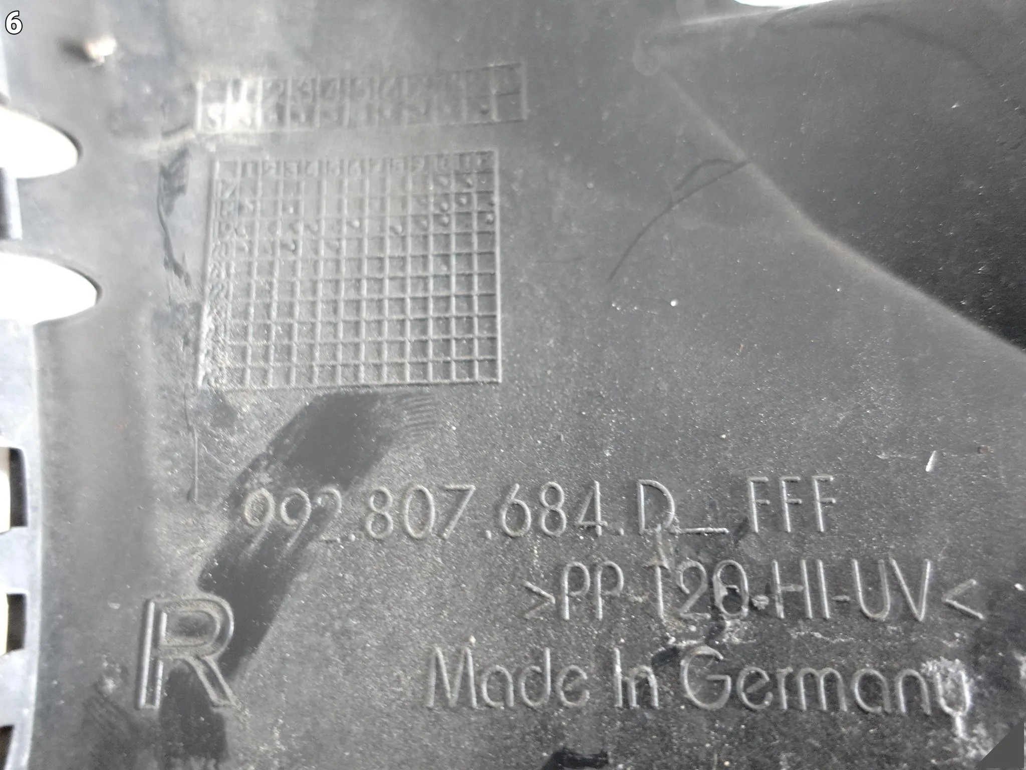 PORSCHE 911 992 19-24 KRATKA WLOT ŚLIZG MOCOWANIE W ZDERZAK PRAWA PRZÓD ada7406cd300cd0a86732999bf471212