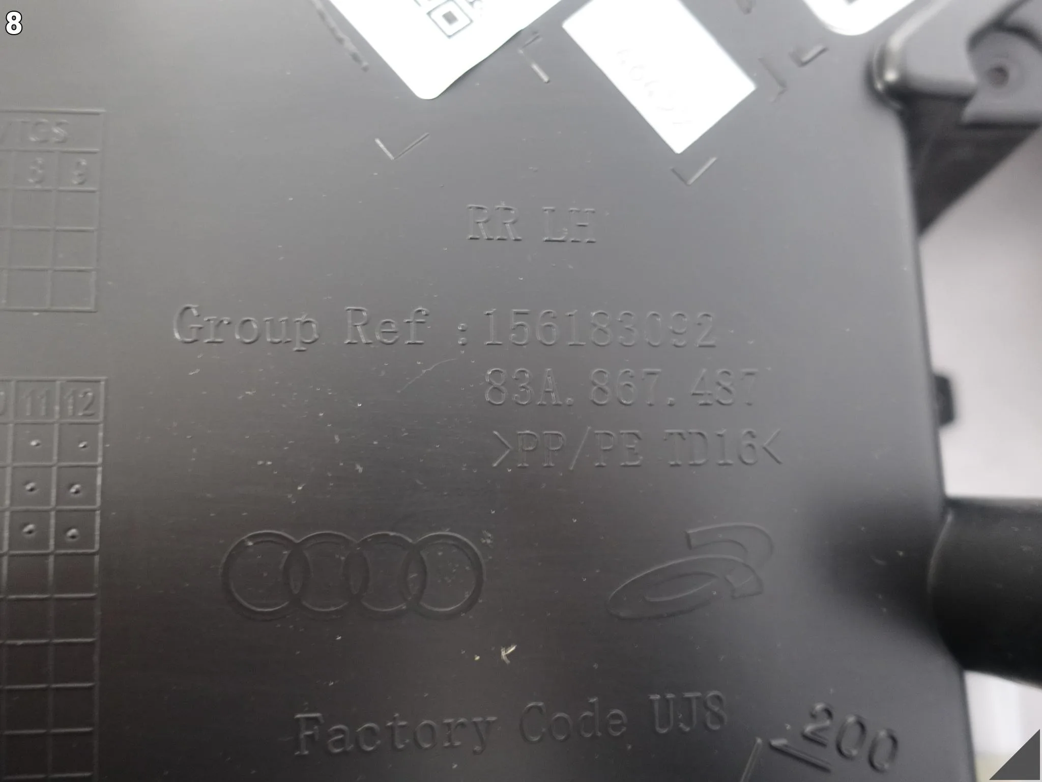 AUDI Q3 83A F3 18-25 BOCZEK TAPICERKA NA DRZWI TYŁ LEWY 38M 24KM f7dff875540f58718fac00dbc2b92af2