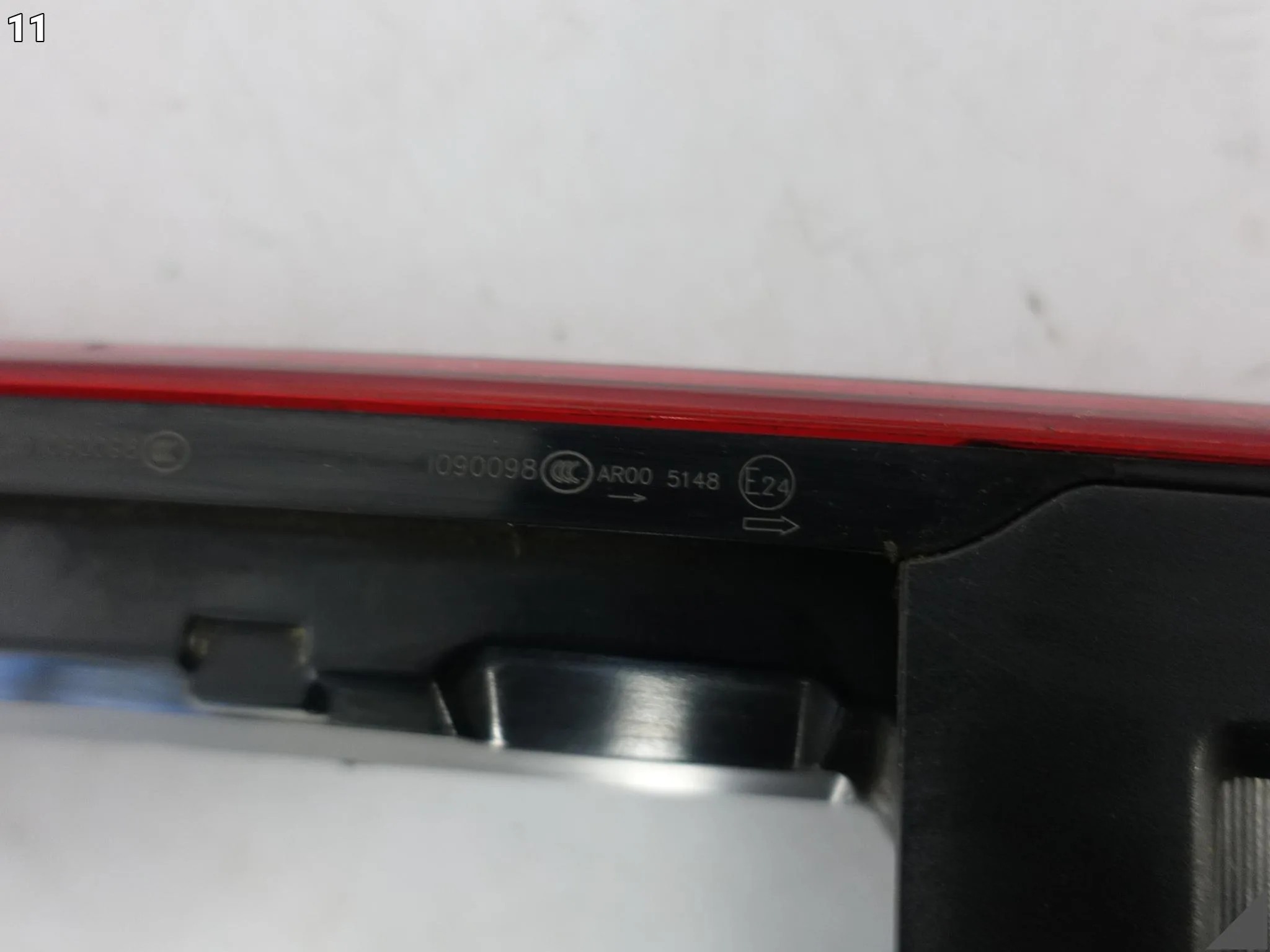 AUDI E-TRON ETRON Q8 4KE 18- LAMPA KLAPY LED BLENDA ŚRODKOWA TYŁ TYLNA 37a68c6b99a574da235c4c031b991678