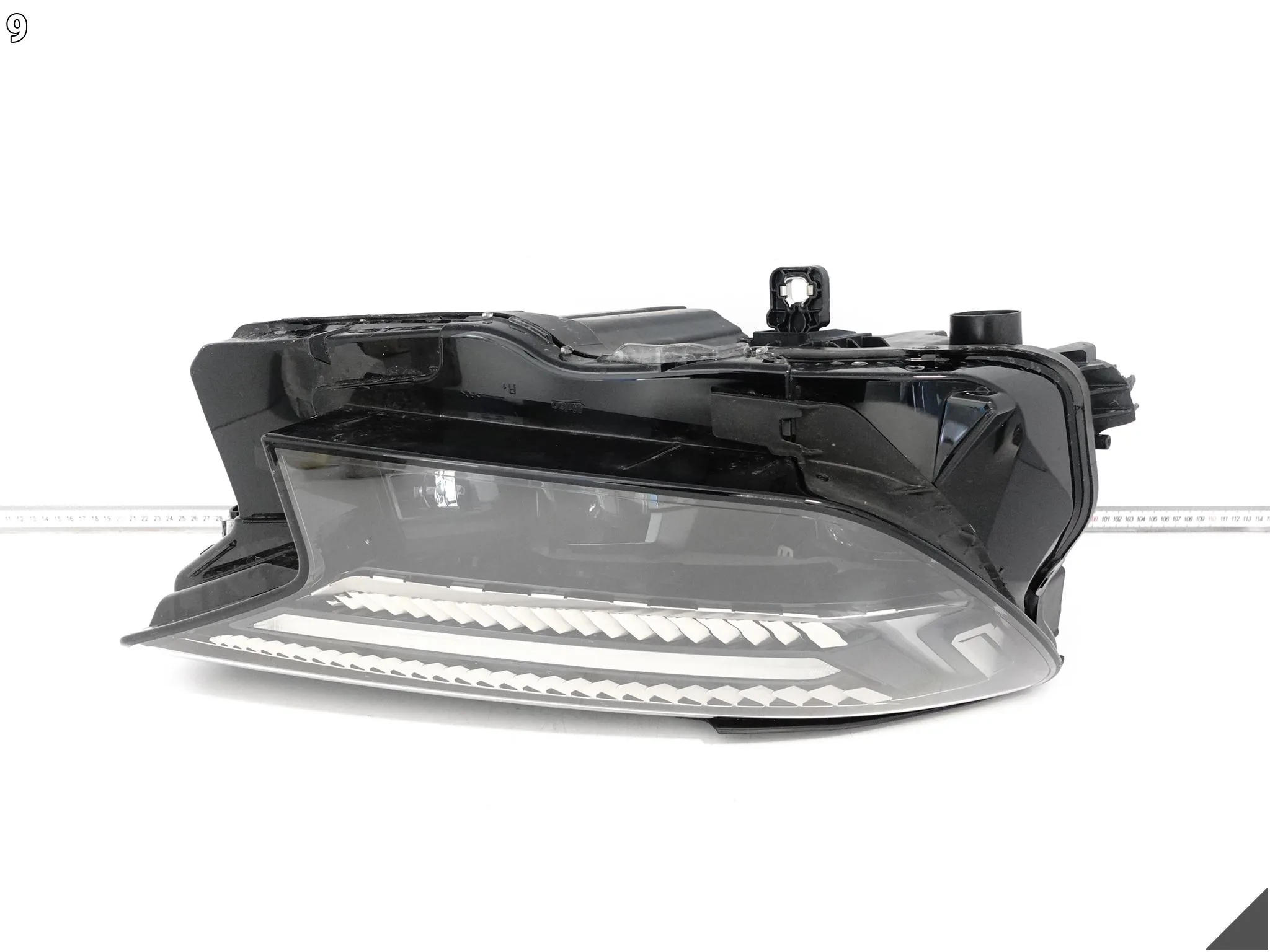 AUDI Q4 E-TRON 89A 21- LAMPA MATRIX HIGH FULL LED PRAWA PRZÓD EUROPA 3427fcebdb092e8fdef3a1c06014c32c