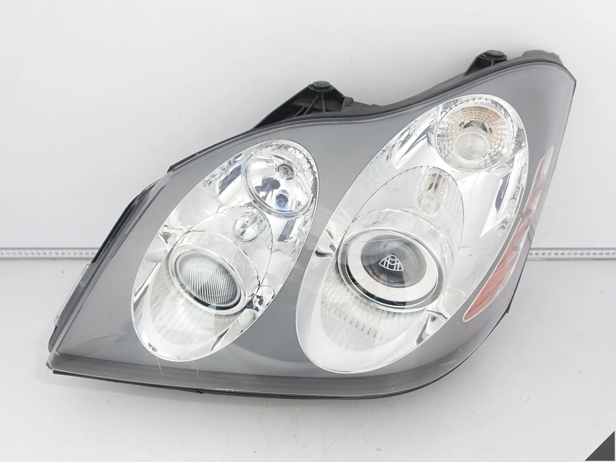 MAYBACH 57 W240 62 V240 03-13 LAMPA HEADLIGHT XENON LEWA PRZÓD 8cecd8b08cb45f4a6d5e4d103b3411da