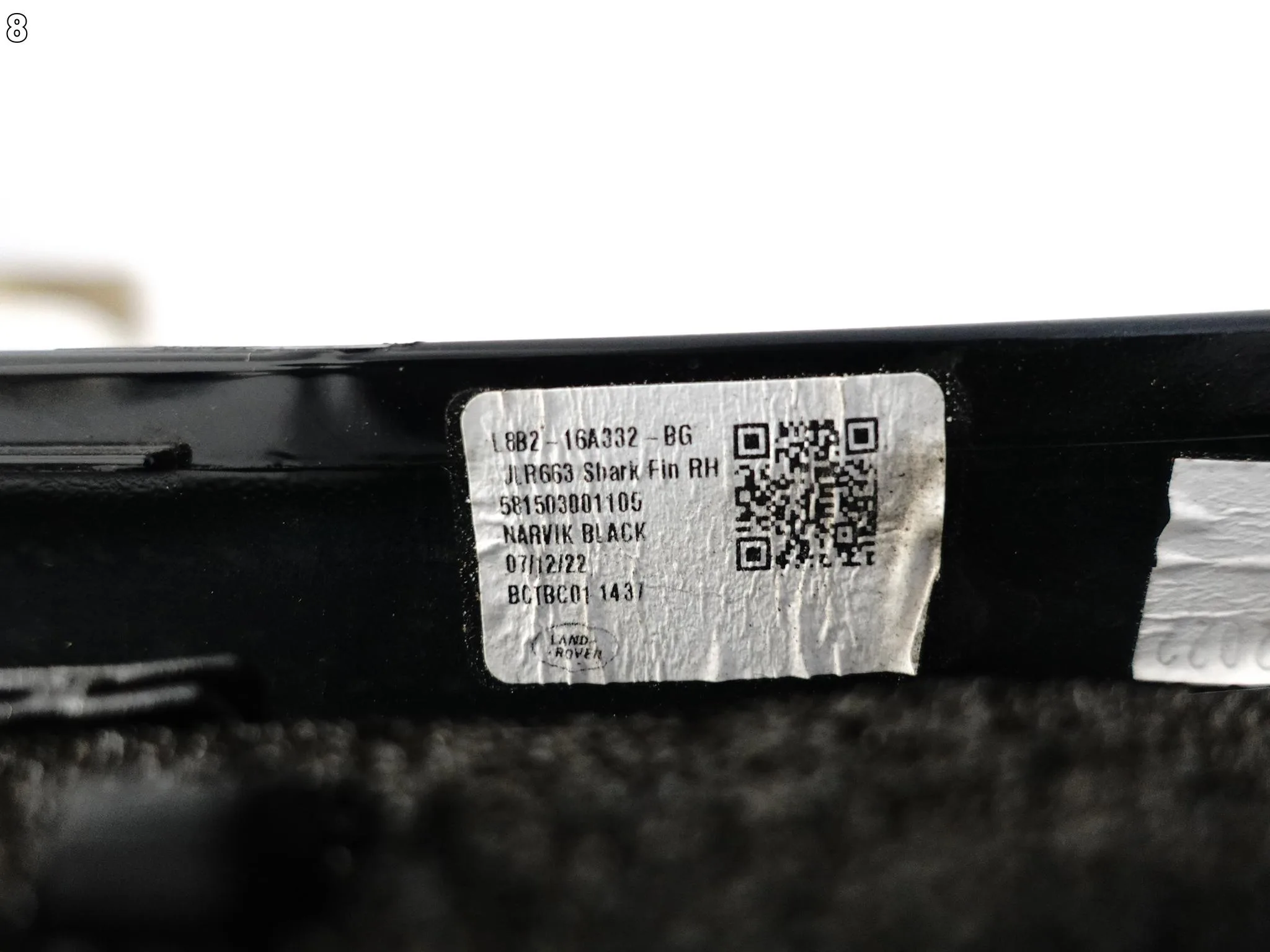 LAND ROVER DEFENDER II 2 L663 110 20- LISTWA NAKŁADKA NA DRZWI TYŁ PRAWA e0c93b4a898f3dd42c55a081eda31515