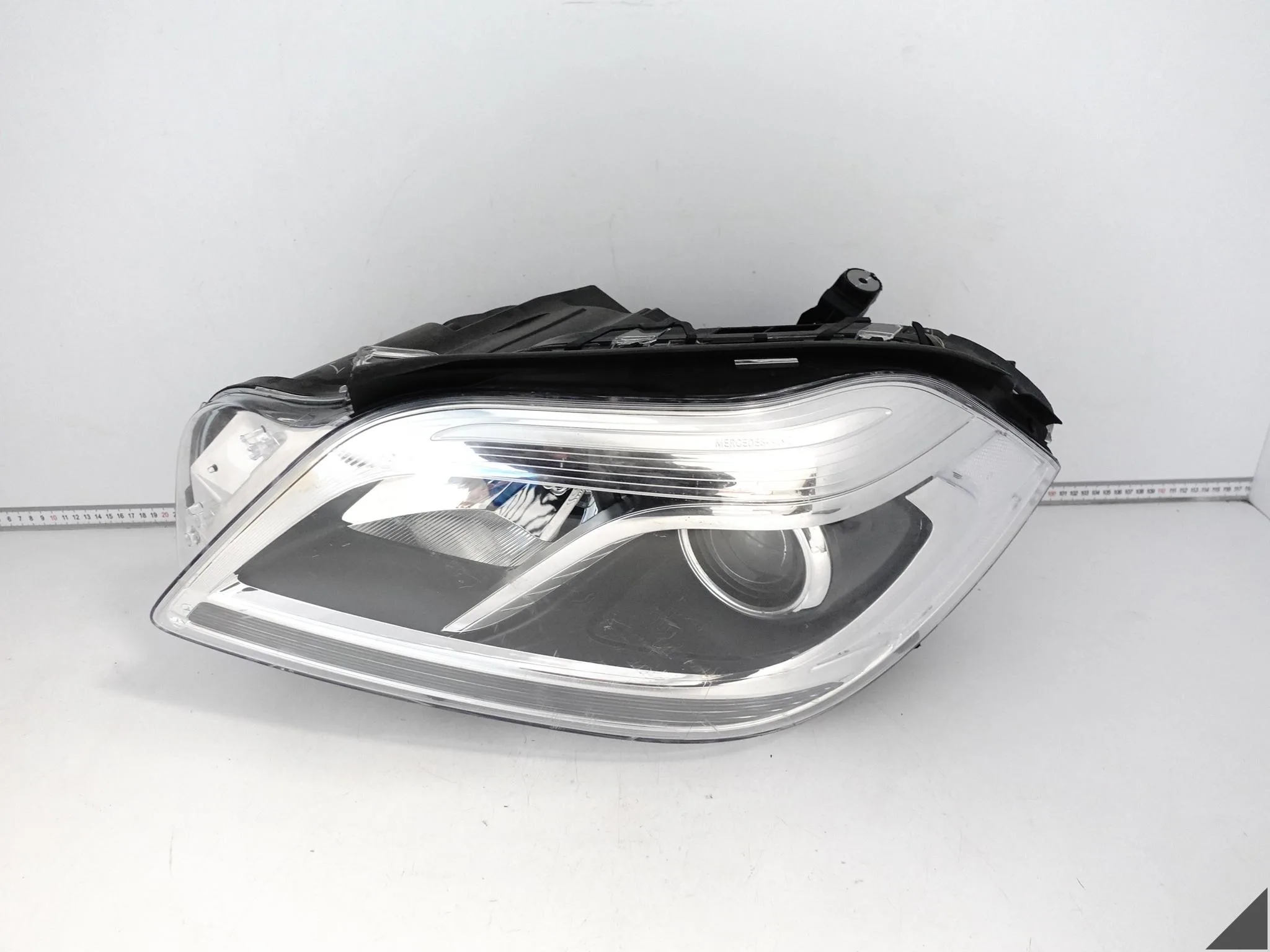 MERCEDES GL II X166 12-15 LAMPA HEADLIGHT ZWYKŁA HALOGEN LEWA PRZÓD EU 34595b75221afb120b269a275be421b2