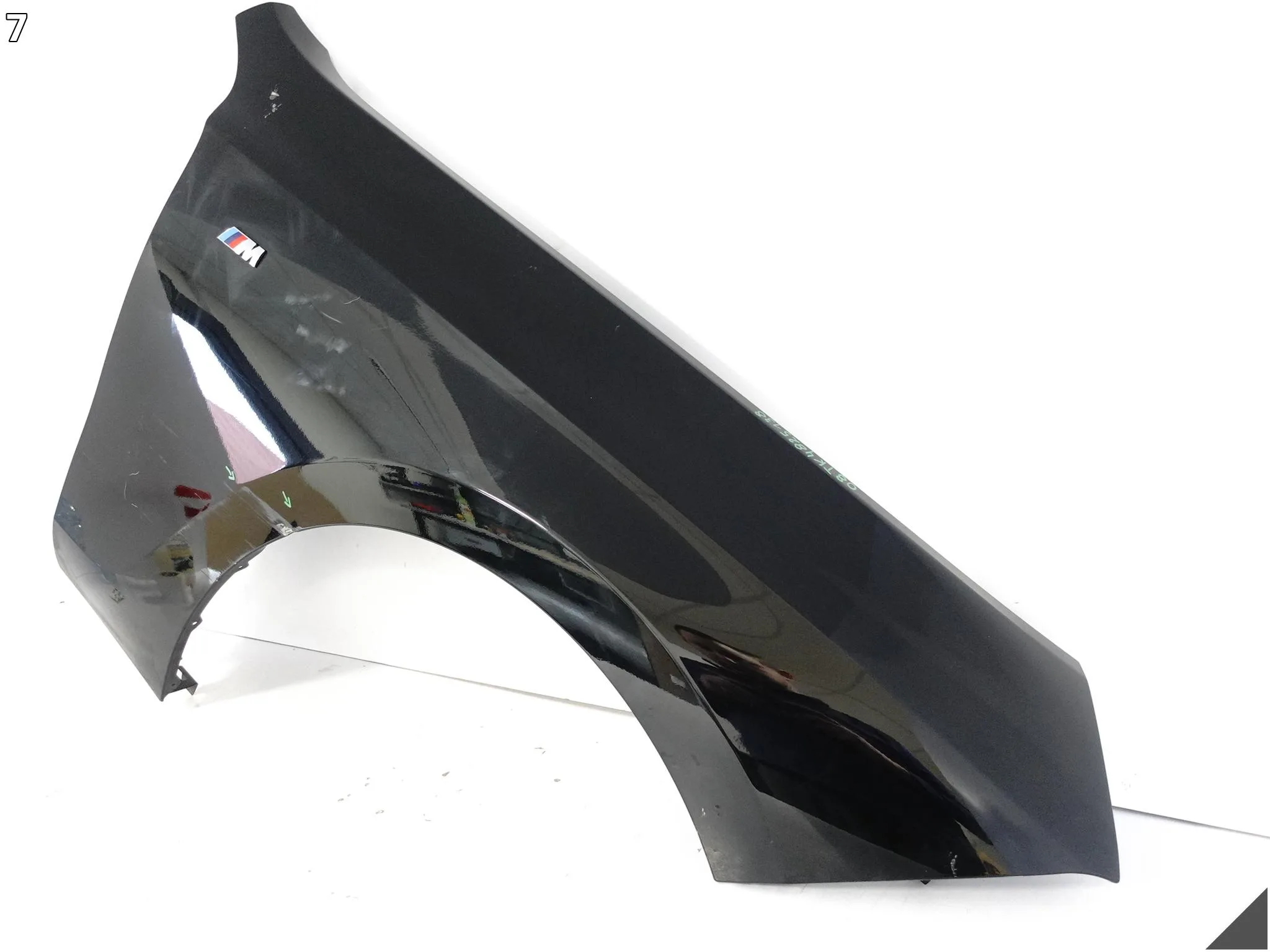 BMW 7 i7 G70 22- BŁOTNIK FENDER PRAWY PRZÓD 0bda775ce1d3a4d12c4c72fa05c8ce0e