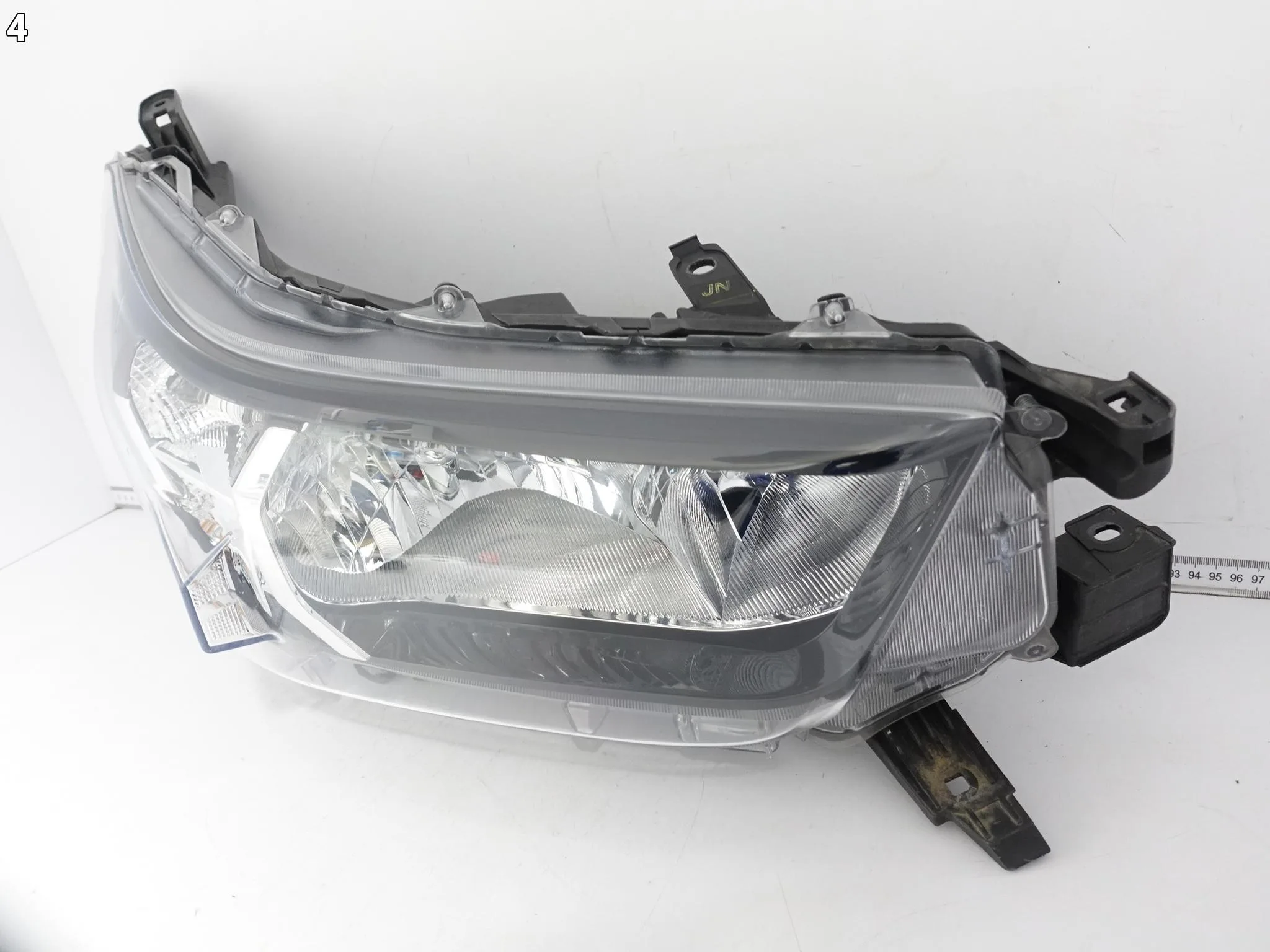 TOYOTA HILUX VIII 8 20-24 LIFT LAMPA PRAWA ZWYKŁA HALOGEN PRZÓD EUROPA 0ba62039c539b7560dd073134ec3ec18