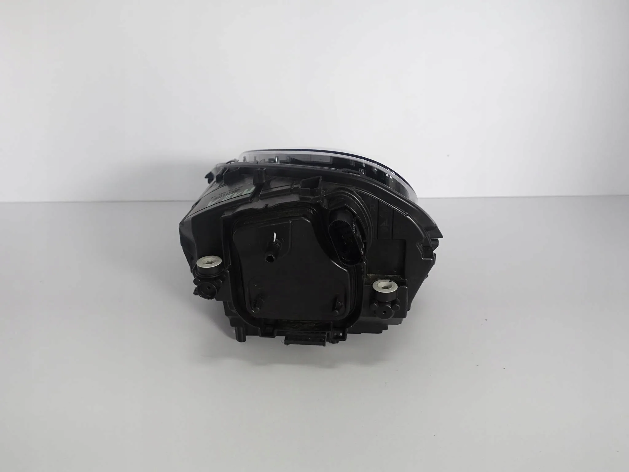 PORSCHE MACAN 95B LIFT 18-22 FULL LED PRAWA EU LAMPA *LED’y nie działają* 97cf8687853fceb3b1b9416fdd5664f1