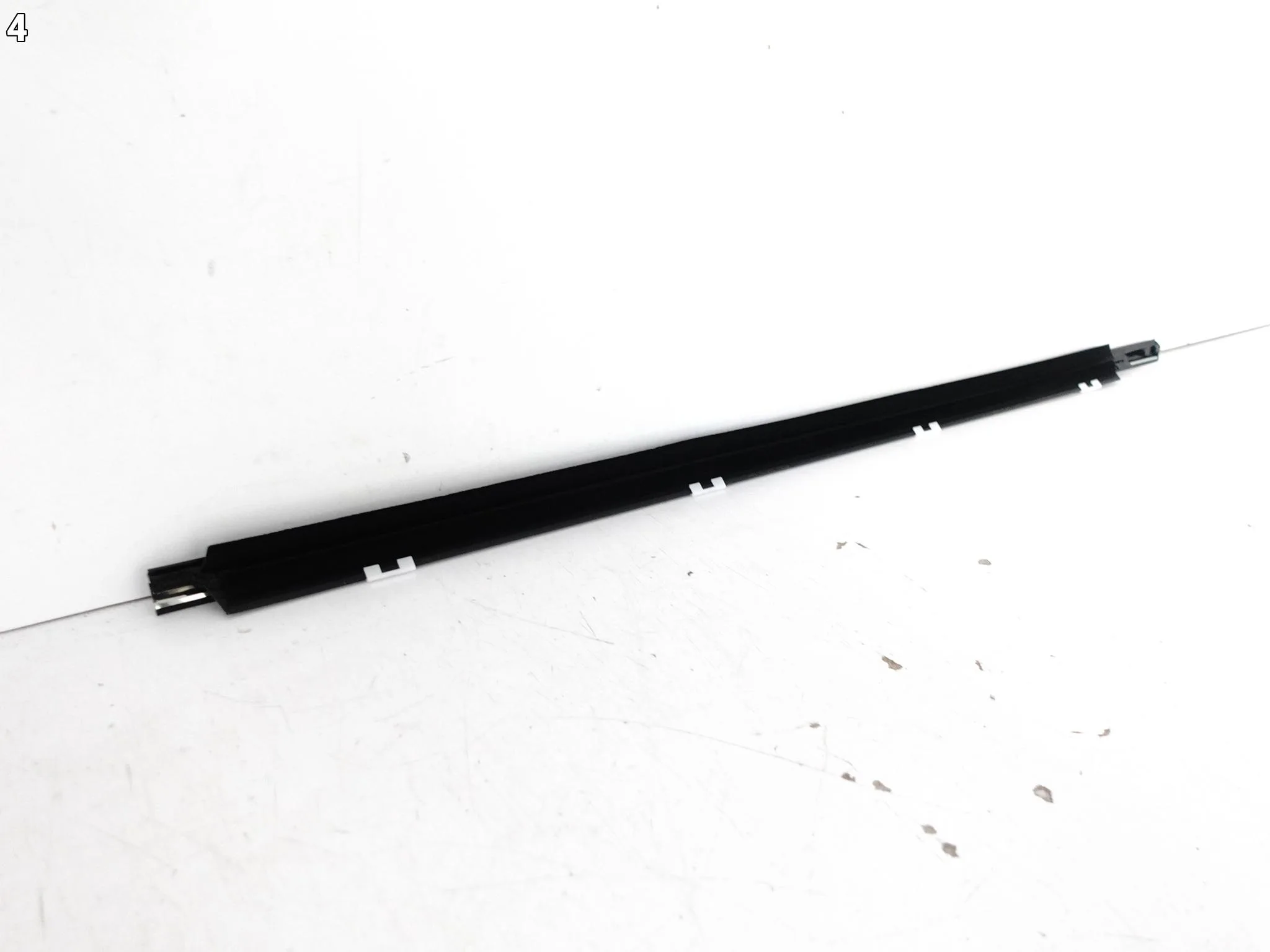 LEXUS RX V 5 RX450 RX350 22- LISTWA ZGARNIAJĄCA SZYBY PRZÓD PRAWA CHROM 49842918fbf30dd164c3671e59cac08c