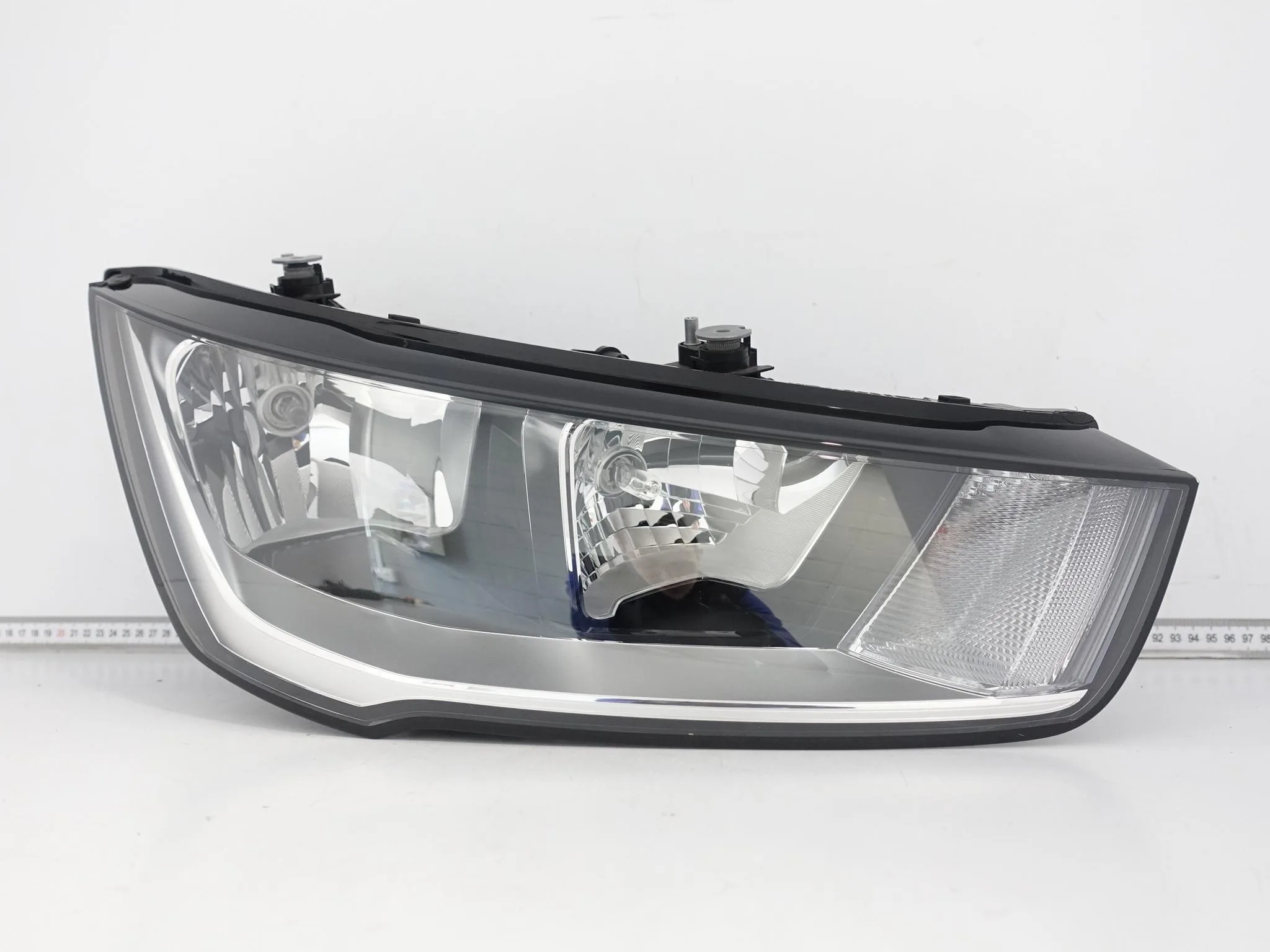 AUDI A1 S1 8X 8XA LIFT 14-18 LAMPA PRAWA ZWYKŁA HALOGEN H7 PRZÓD EUROPA 89c890d62b6e71b61e62c44a20651f93