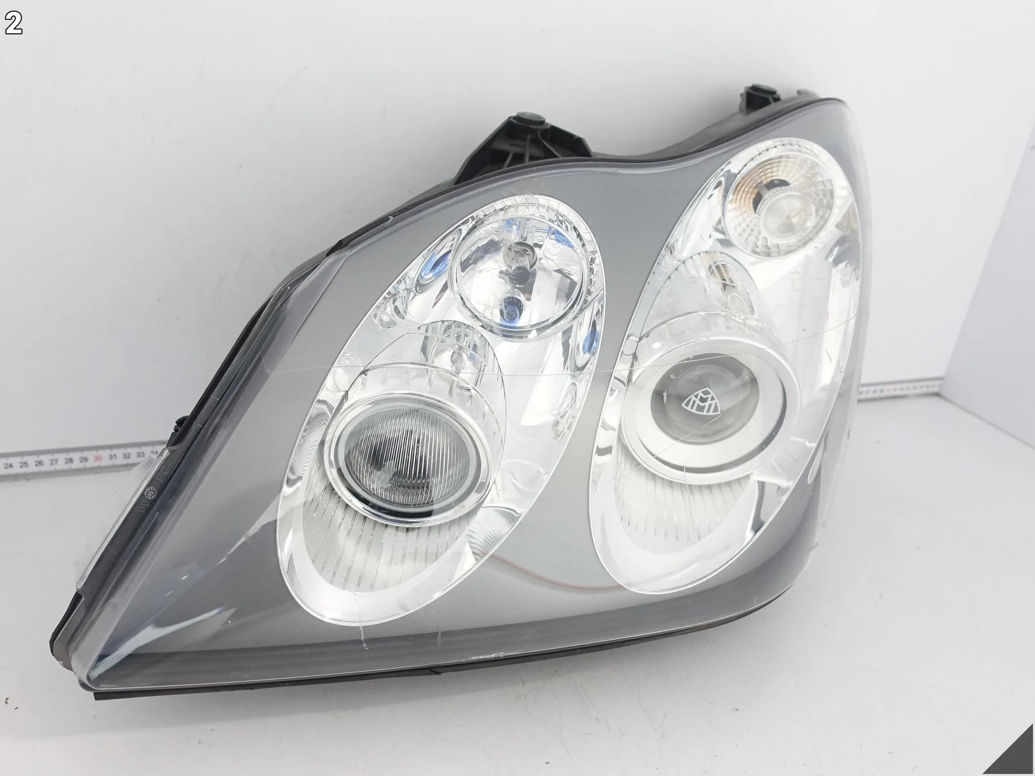 MAYBACH 57 W240 62 V240 03-13 LAMPA HEADLIGHT XENON LEWA PRZÓD eb0d01c384714825125b77de757cc0f9