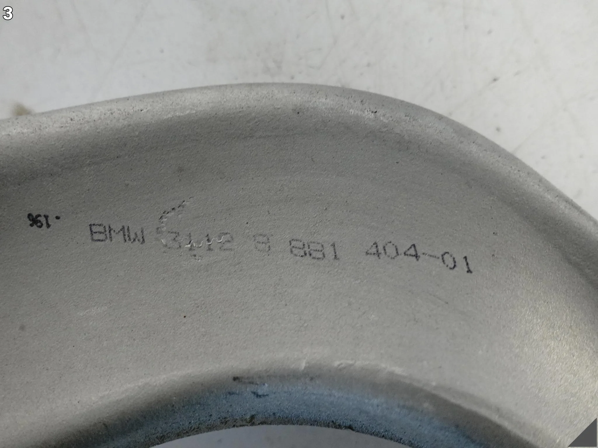 BMW 7 i7 G70 22- WAHACZ ROZPRĘŻNY Z PODUSZKĄ PRZÓD PRAWY ORYGINALNY e35454c39ef7f4c1567afc1b612de98d