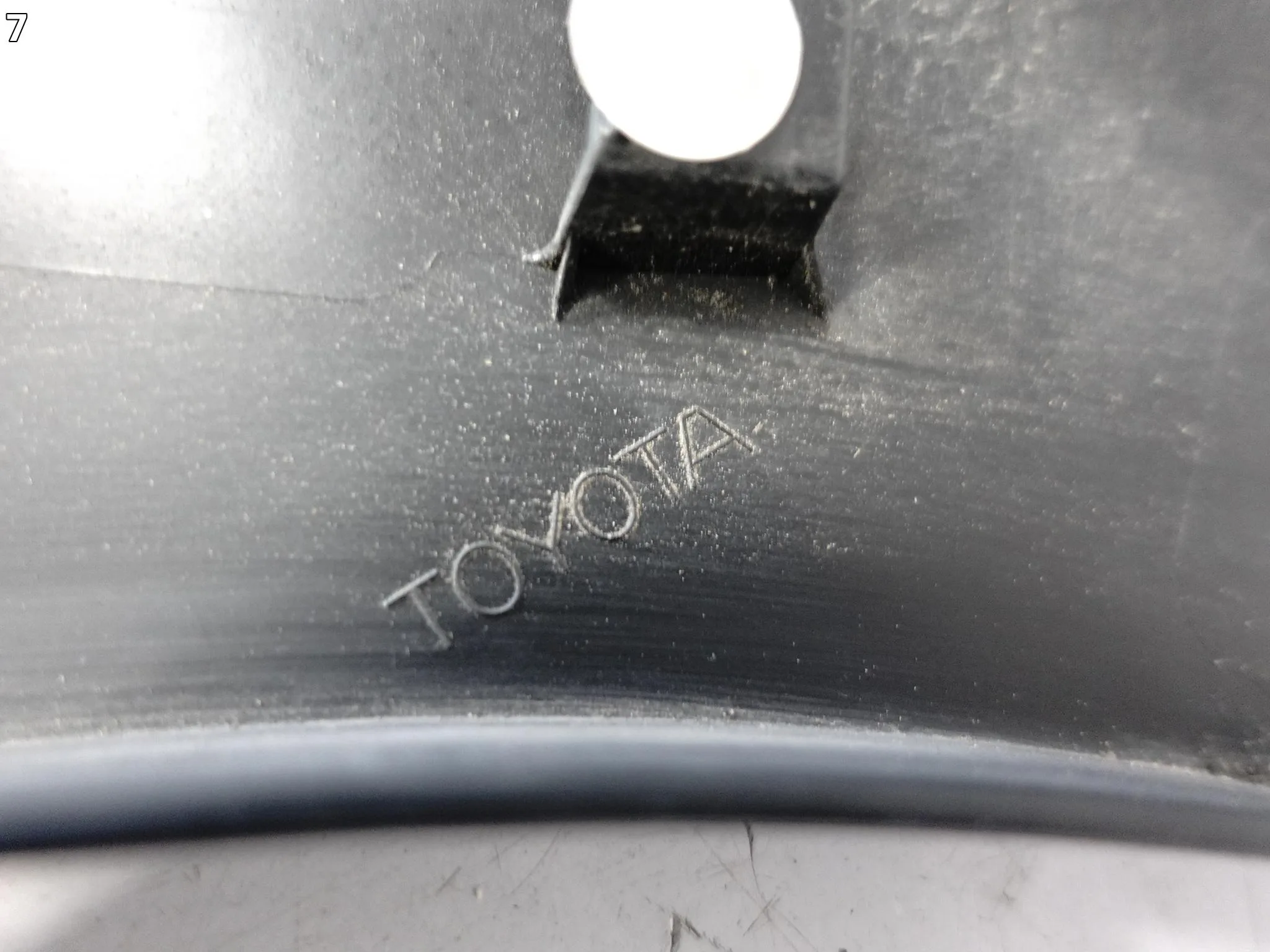 TOYOTA BZ4X SUBARU SOLTERRA 22- LISTWA OSŁONA NA BŁOTNIK TYŁ PRAWA ec49ebd9ec8c78428704c96516de2de5