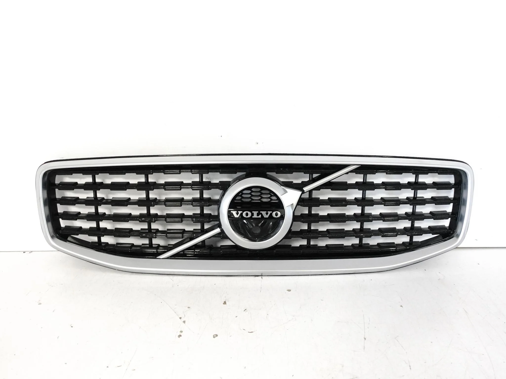 VOLVO V60 II S60 III R-DESIGN 18- GRILL ATRAPA KRATKA W ZDERZAK PRZÓD 942833193260b6a504f6ec56d9eee9c2