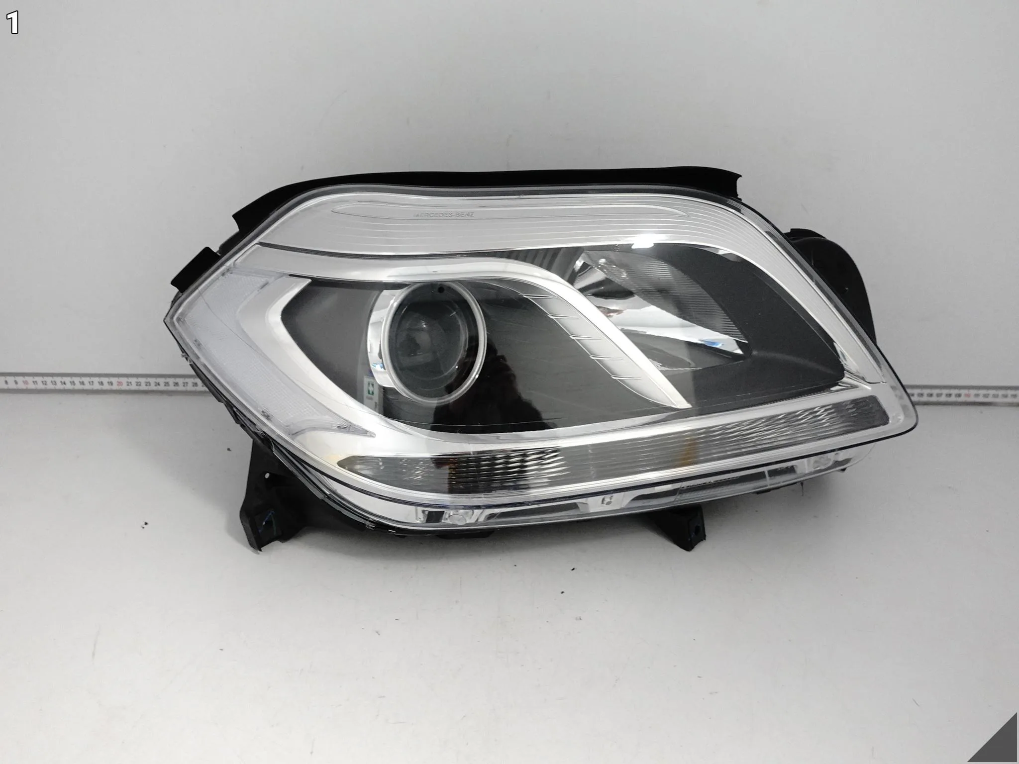 MERCEDES GL II X166 12-15 LAMPA HEADLIGHT ZWYKŁA HALOGEN PRAWA PRZÓD EU 57200d523ae0f5e1a5ca9087e0012af4