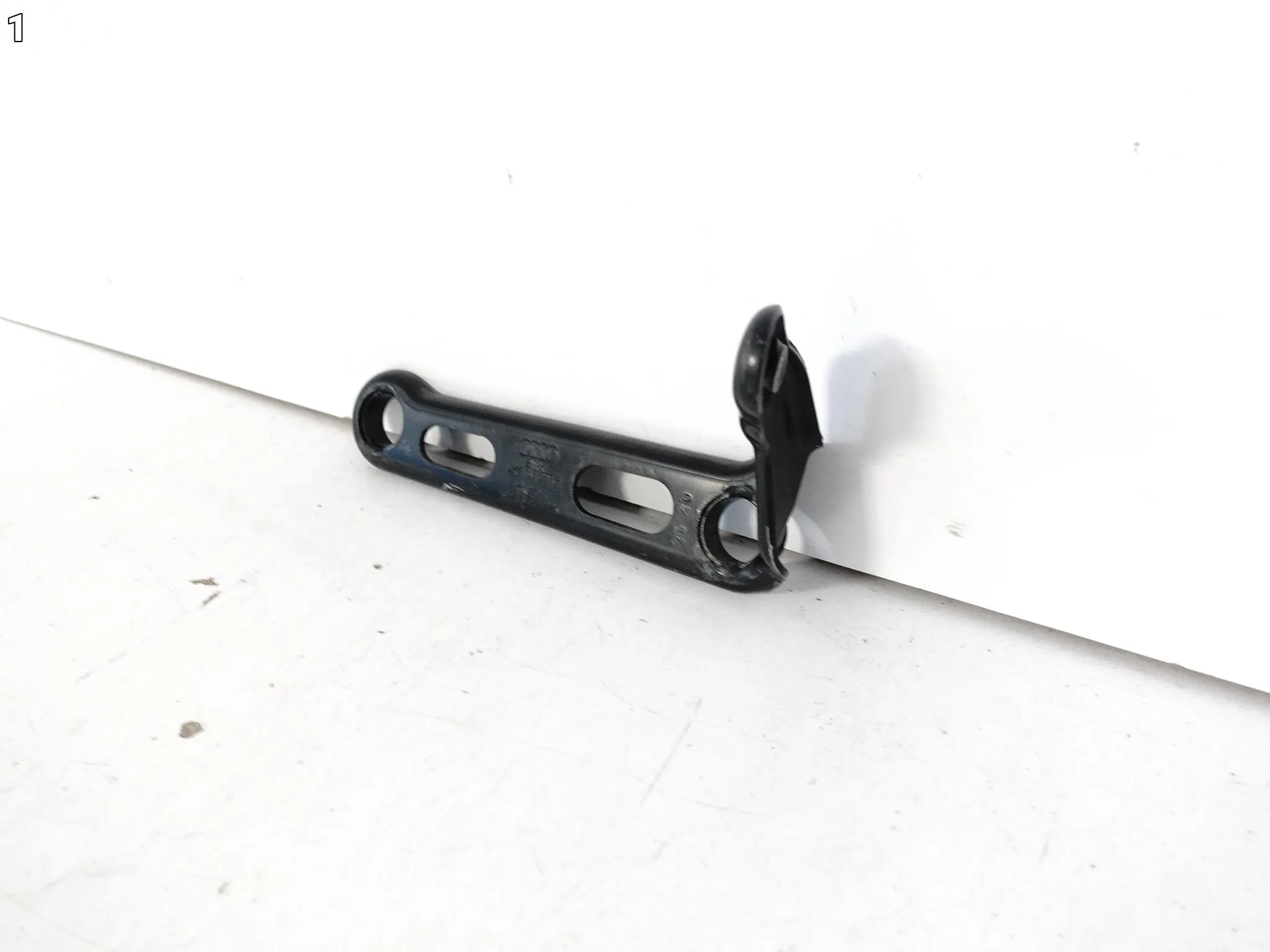 AUDI RS6 4K0 RS7 4K8 C8 19-25 WSPORNIK UCHWYT MOCOWANIE INTERCOOLER PRAWY 2b8c26b2fea00de9ededa69739b69dfa