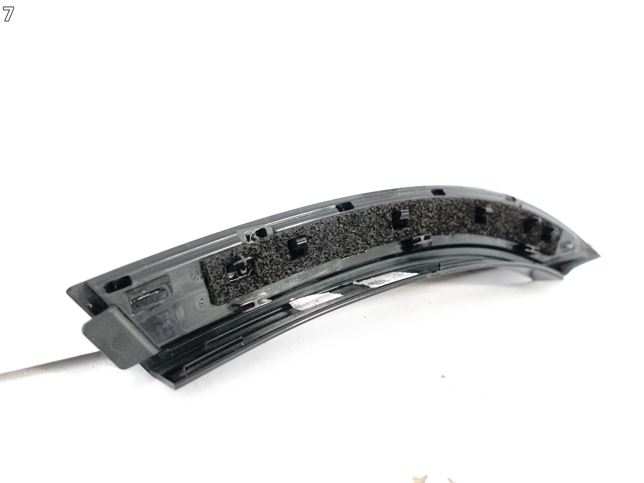 LAND ROVER DEFENDER II 2 L663 110 20- LISTWA NAKŁADKA NA DRZWI TYŁ PRAWA af0d6a2061b1e9b801fc1e80e327a925