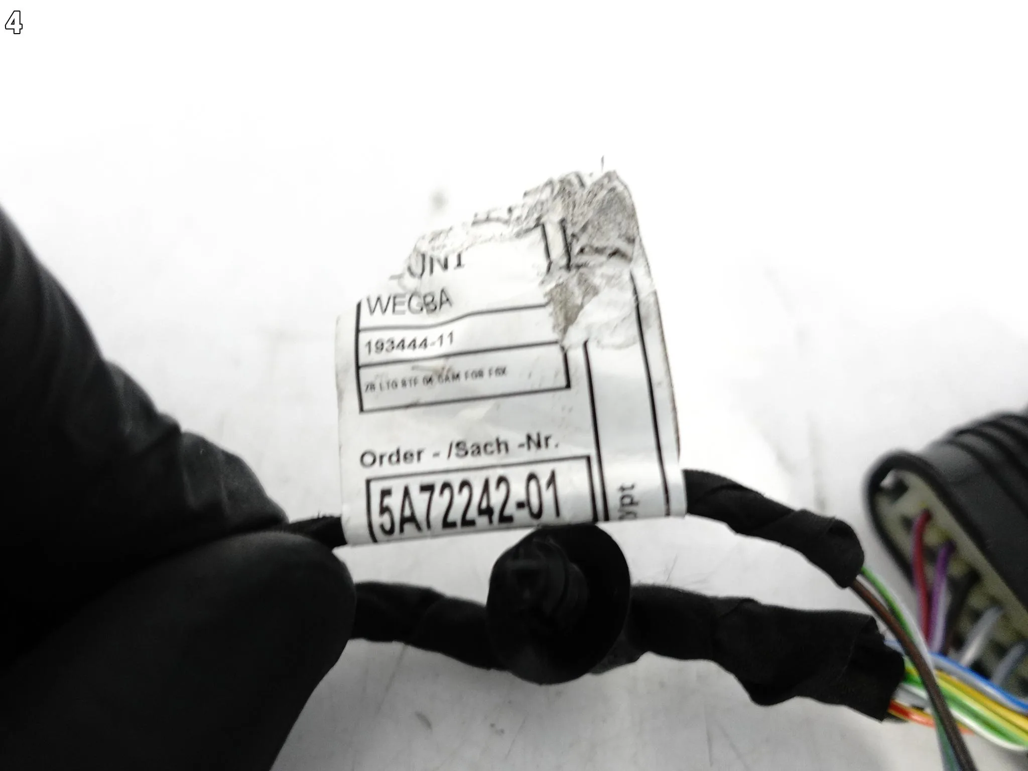 MINI COOPER IV F65 F66 F67 24- WIĄZKA INSTALACJA 4xPDC W ZDERZAK PRZÓD 2764e5e9d875b0cc9f6bf29210330ffd