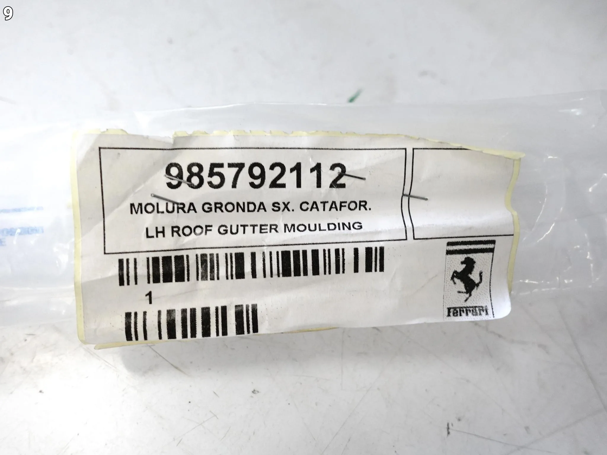 FERRARI ROMA COUPE F169 20-24 LISTWA OSŁONA DACHOWA LEWA ORG 985792112 4599f3627ca2ff11fd8663817cdee0eb