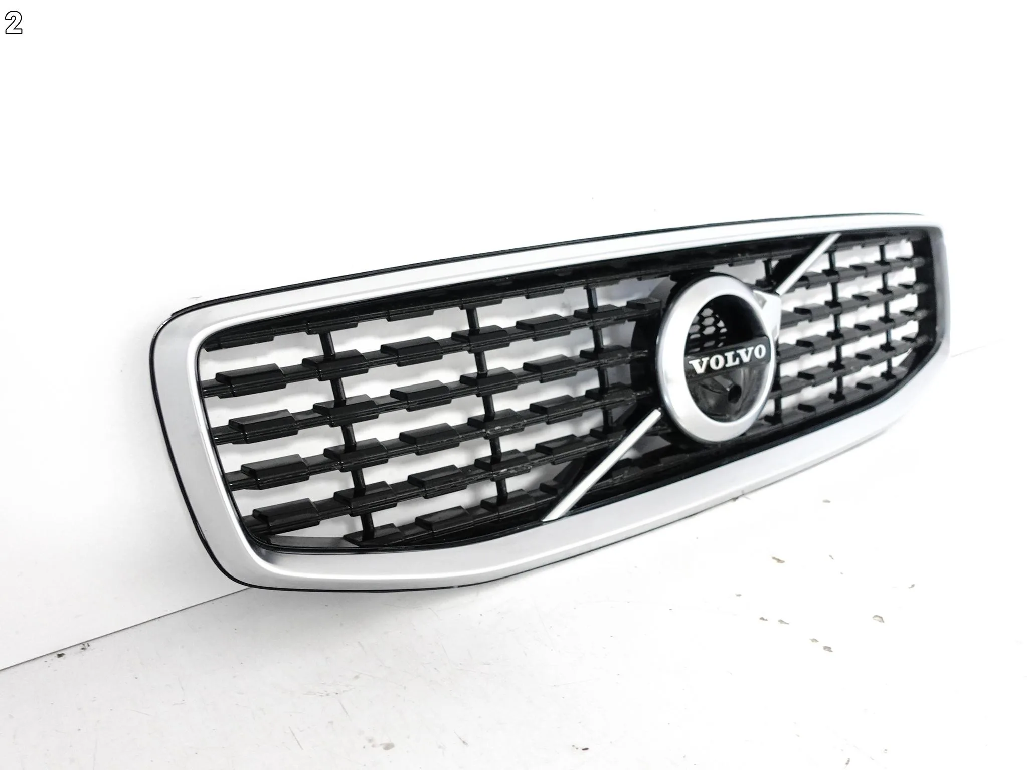 VOLVO V60 II S60 III R-DESIGN 18- GRILL ATRAPA KRATKA W ZDERZAK PRZÓD fc8c795a7213eeab248038a8b192917d