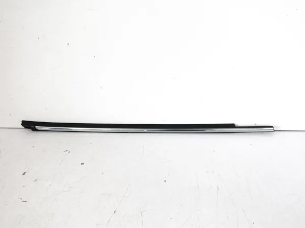 TOYOTA YARIS III 3 LIFT 14-20 LISTWA ZGARNIAJĄCA SZYBY TYŁ PRAWA CHROM ab9721e89c463d33490451b7212c73c7