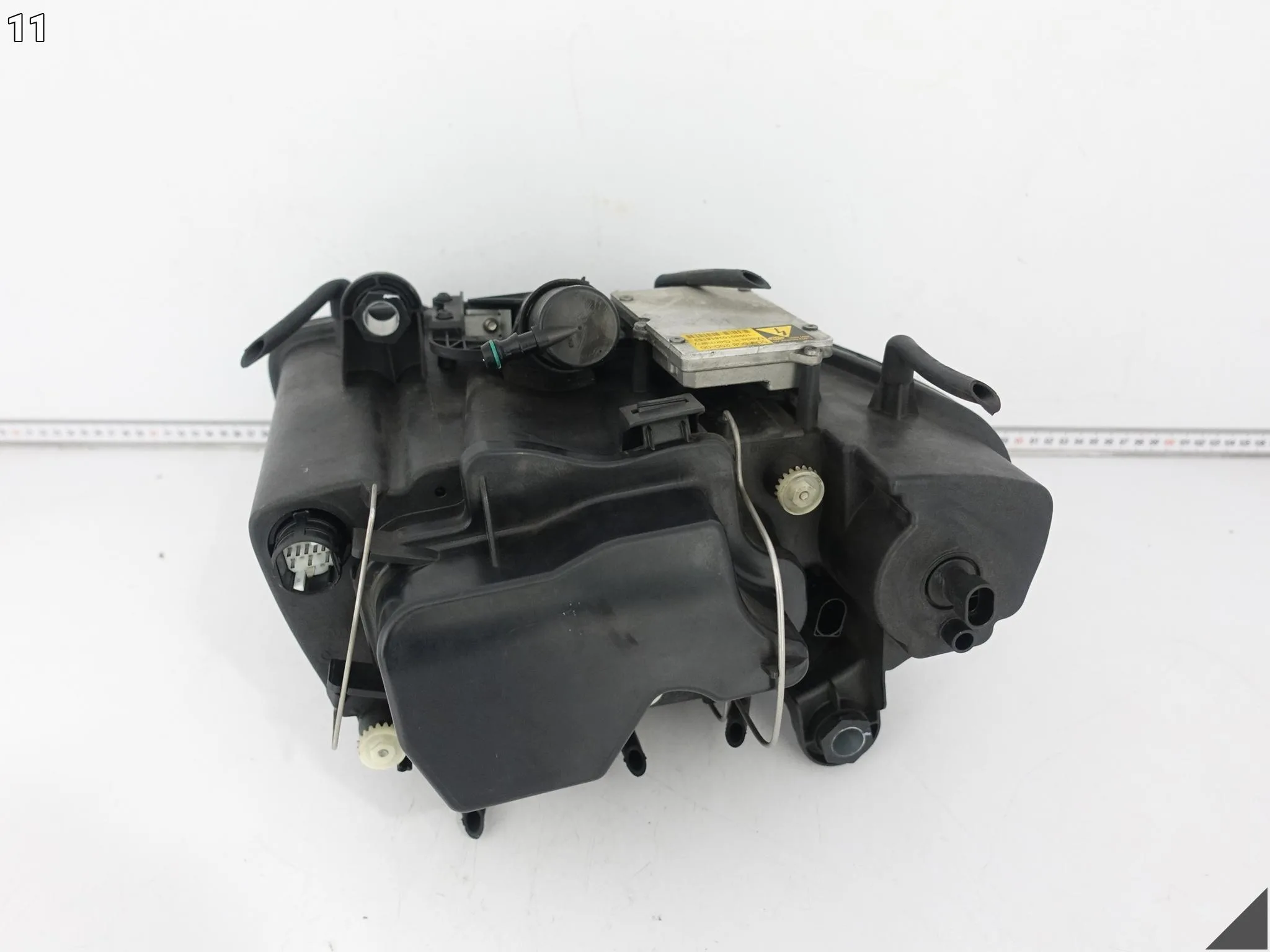 MASERATI QUATTROPORTE V 5 04-08 M139 LAMPA XENON LEWA PRZÓD EUROPA cec8e580fa230a11e6abc2e261415c3a