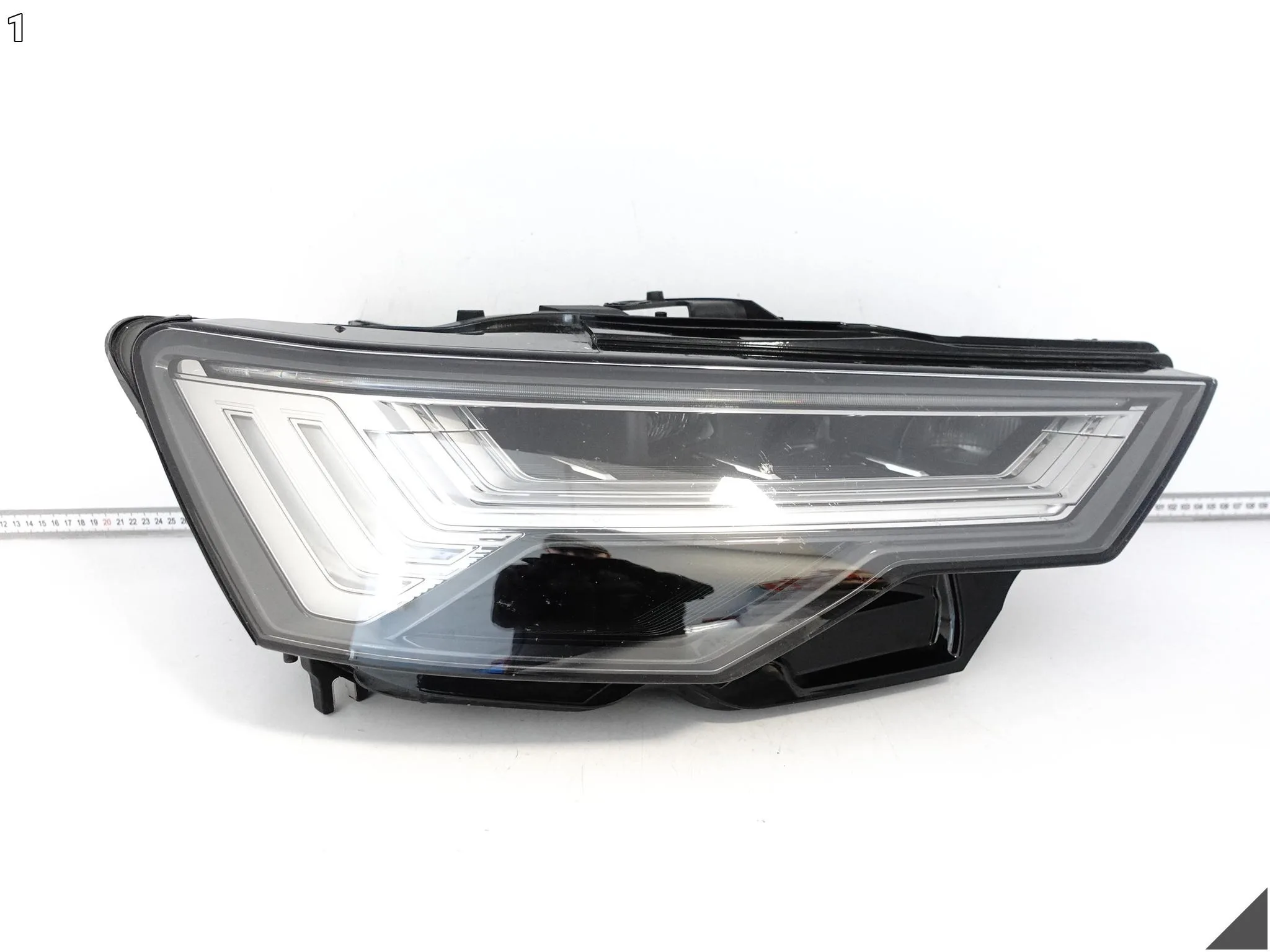 AUDI A6 S6 C8 4K0 18-25 LIFT LAMPA MATRIX FULL LED PRAWA PRZÓD EUROPA d03e703ad35850135a8d1f836bde683e