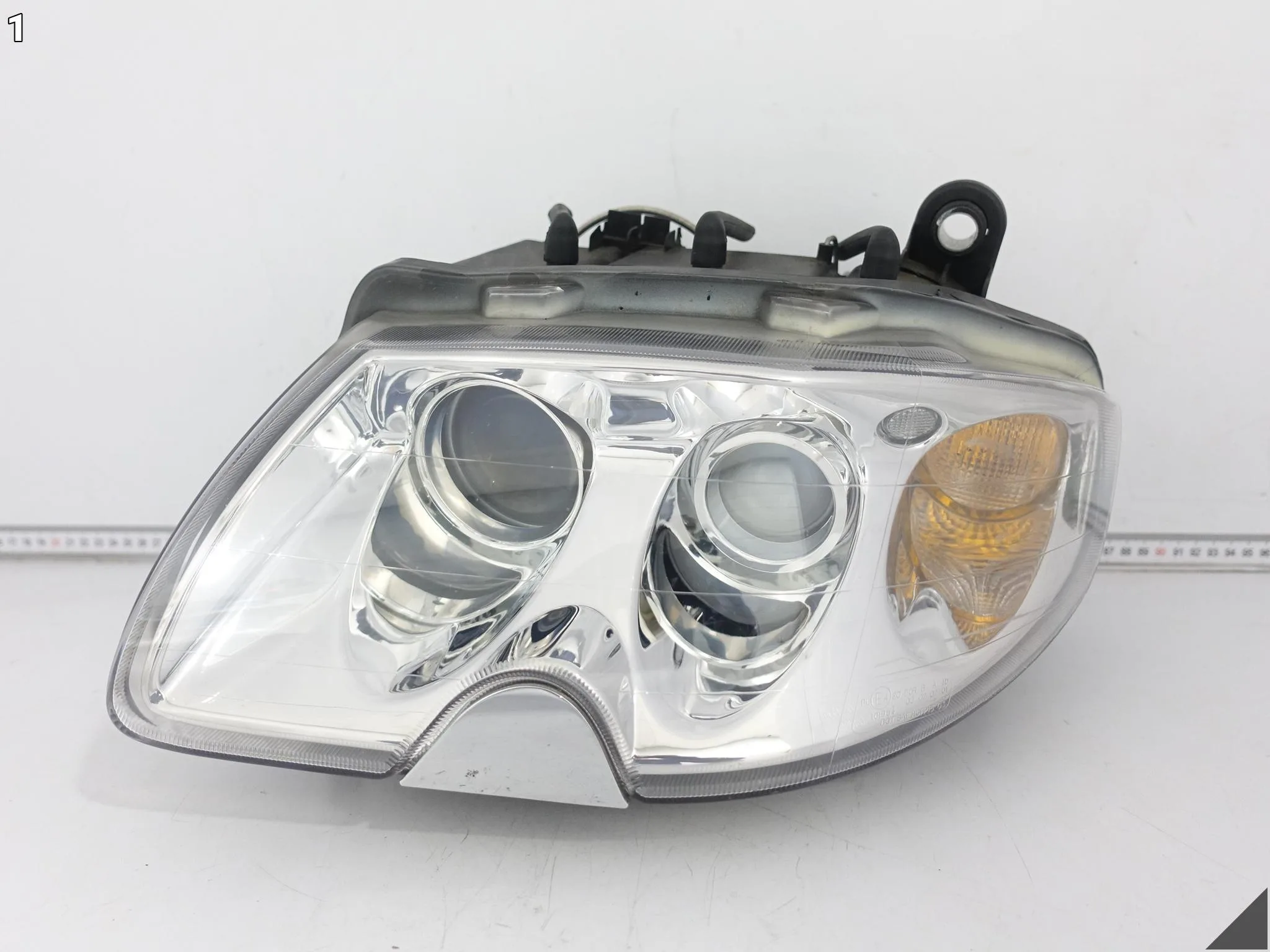MASERATI QUATTROPORTE V 5 04-08 M139 LAMPA XENON LEWA PRZÓD EUROPA 31f67d17dafcaa6a09721cfbdad568ec