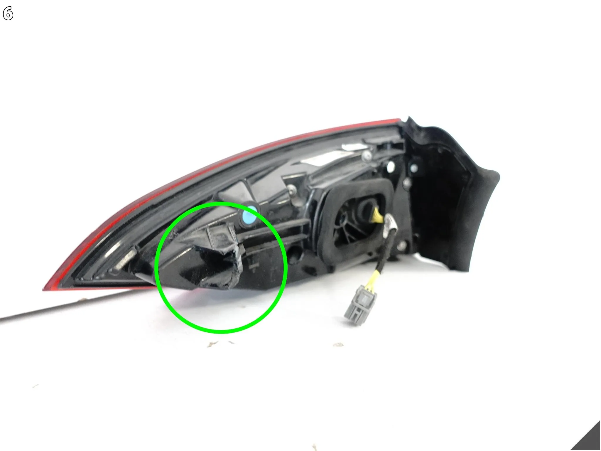 MASERATI LEVANTE M161 16-21 LAMPA LED W BŁOTNIK PRAWA TYŁ EUROPA 20670205 c2550e1d2f27d553d5f9483b91dda968
