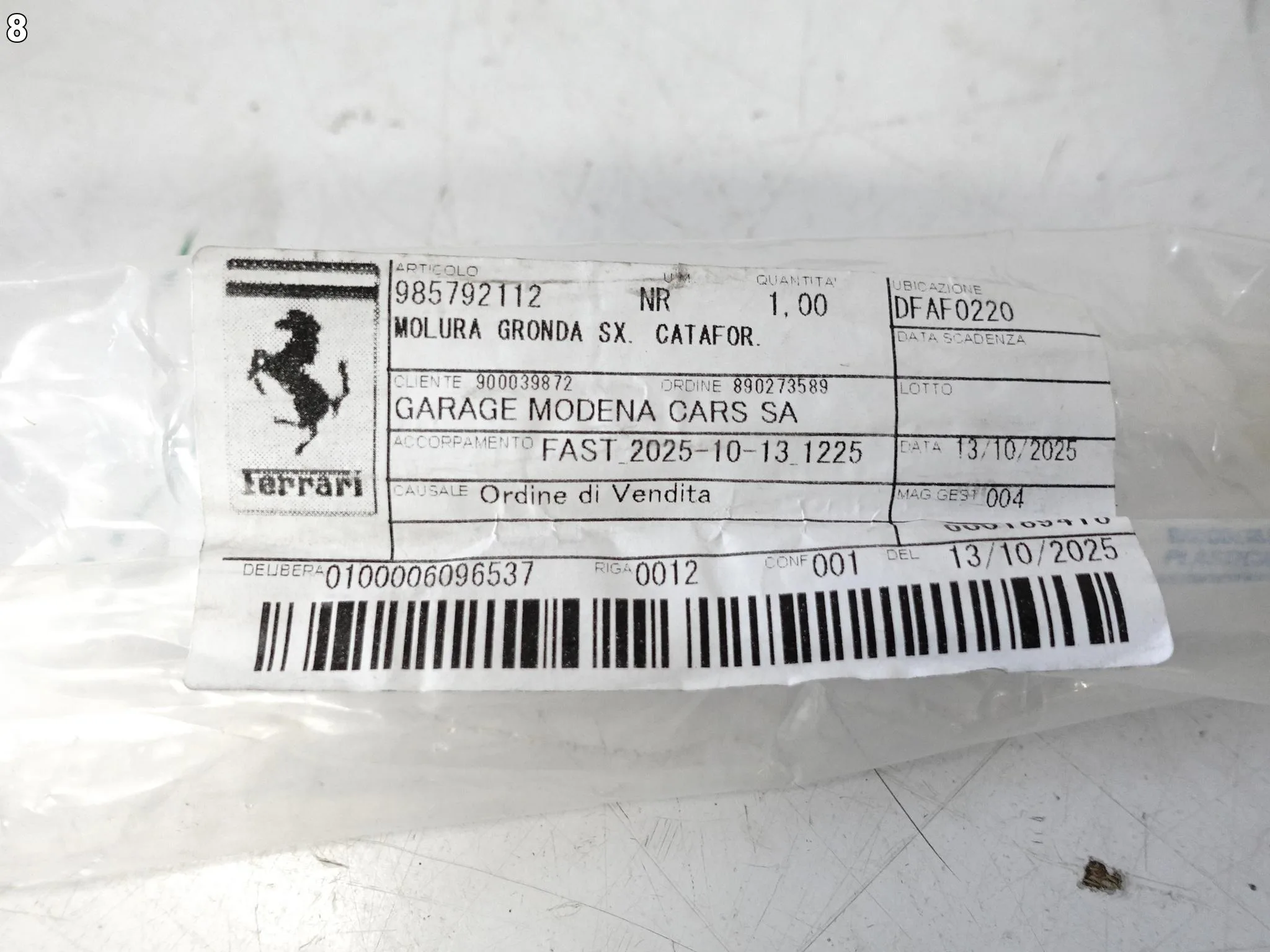 FERRARI ROMA COUPE F169 20-24 LISTWA OSŁONA DACHOWA LEWA ORG 985792112 c5fe7dd7ac5075bb6b8ef3fca21e3b32