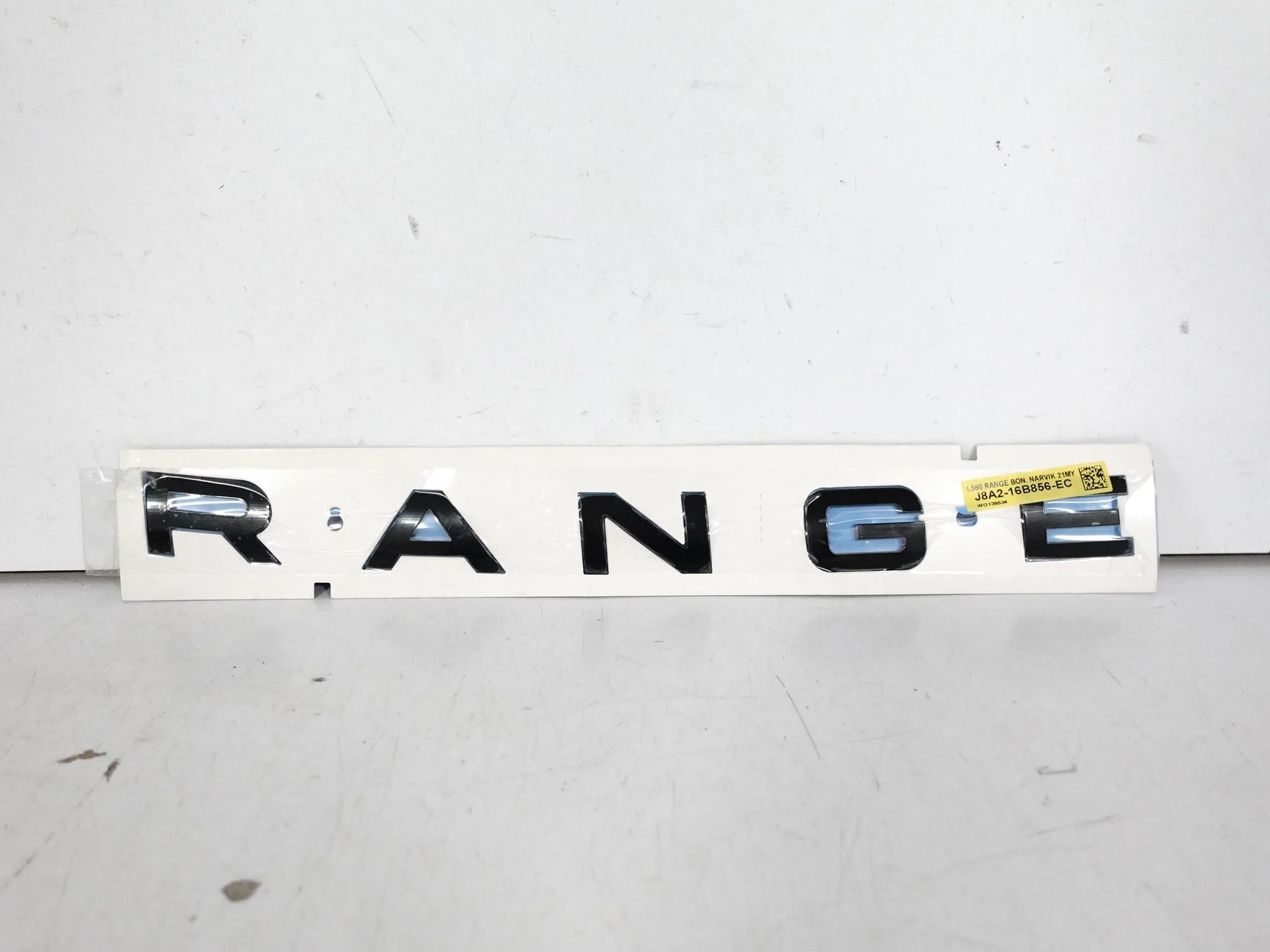 RANGE ROVER VELAR L560 17- ZNACZEK EMBLEMAT NAPIS MASKI NOWY ORG NARVIK 32c2843752d2cc40d4f675f238e131cf