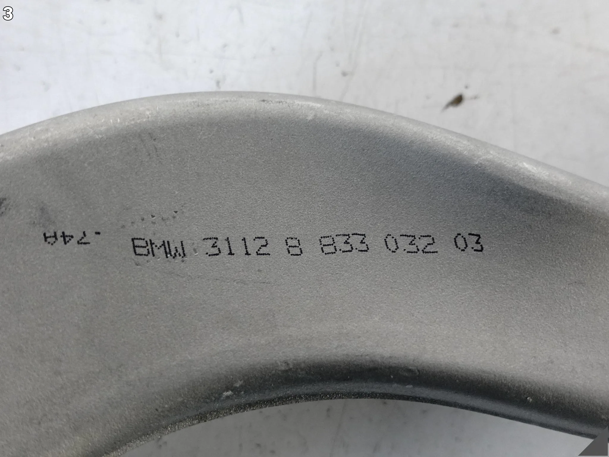 BMW 5 G60 G61 23- WAHACZ ROZPRĘŻNY Z PODUSZKĄ PRAWY PRZÓD ORYGINALNY 4aef7fdeec741f64a1795dbaeee29409