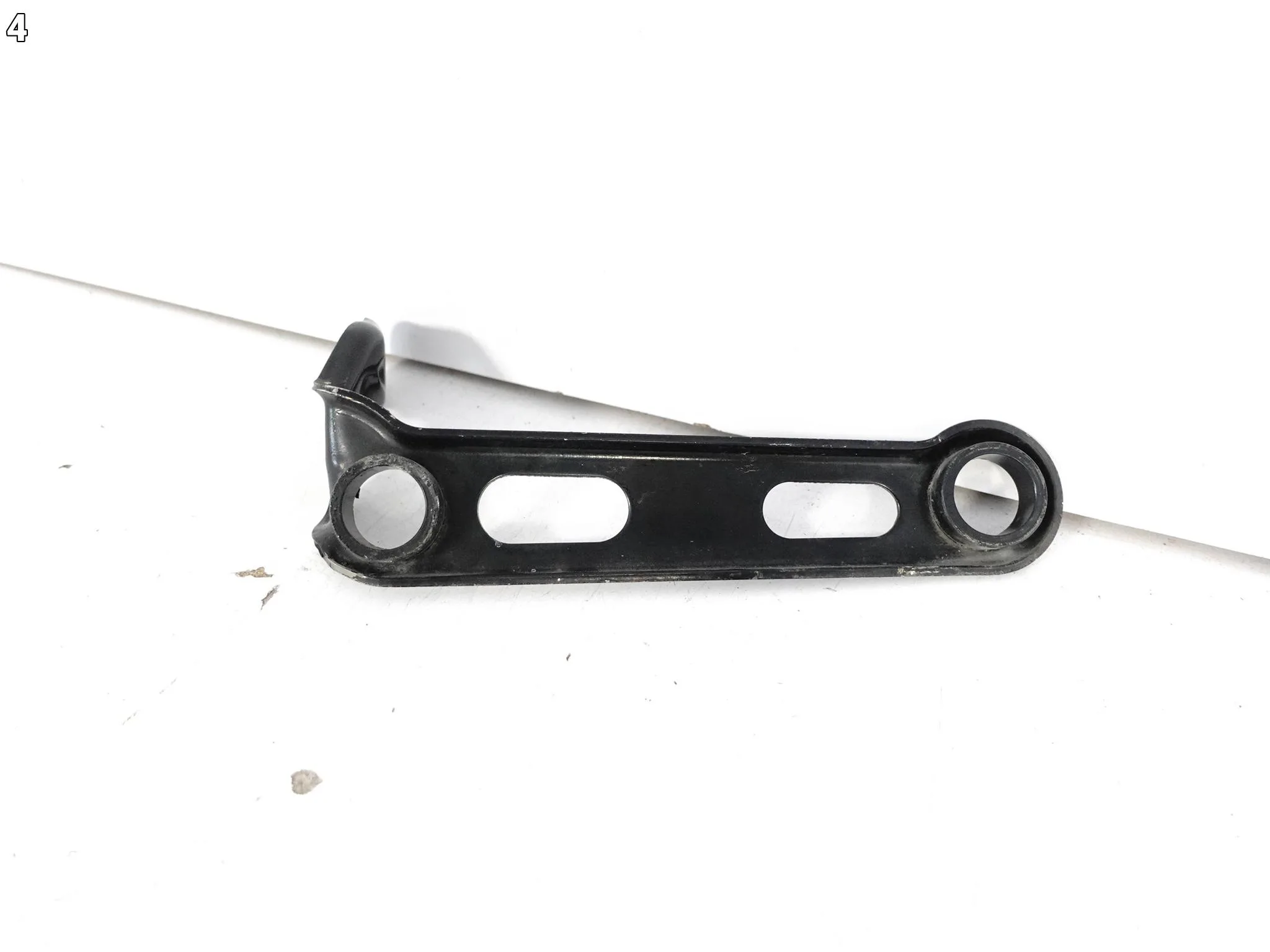AUDI RS6 4K0 RS7 4K8 C8 19-25 WSPORNIK UCHWYT MOCOWANIE INTERCOOLER PRAWY ff296eebb2ac6f6b5d11cb25b4d91c18