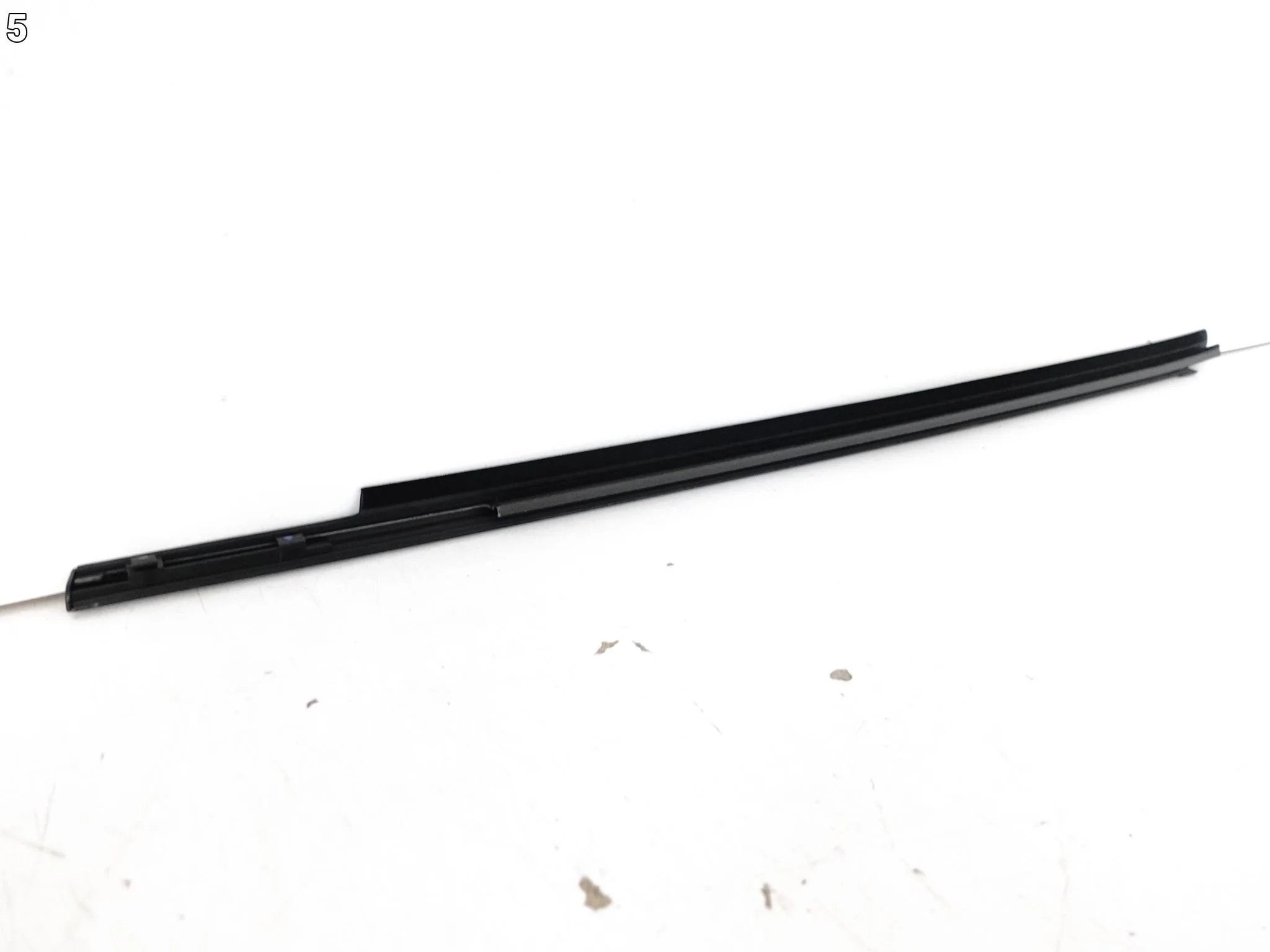 TOYOTA YARIS III 3 LIFT 14-20 LISTWA ZGARNIAJĄCA SZYBY TYŁ PRAWA CHROM 401372bdd1783ce8d74ceed942d3b8f4