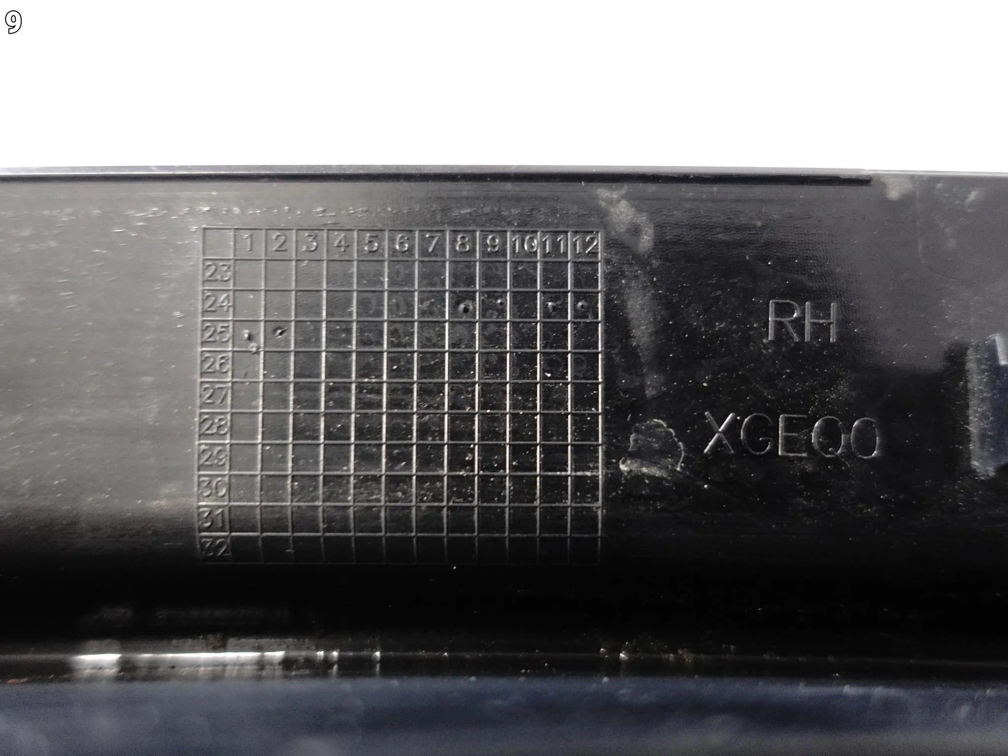 LAND ROVER DEFENDER L663 110 OCTA 24- LISTWA NAKŁADKA BŁOTNIK PRZÓD PRAWA 12a5ccf7dbb8c2a06e03527ba059b25c
