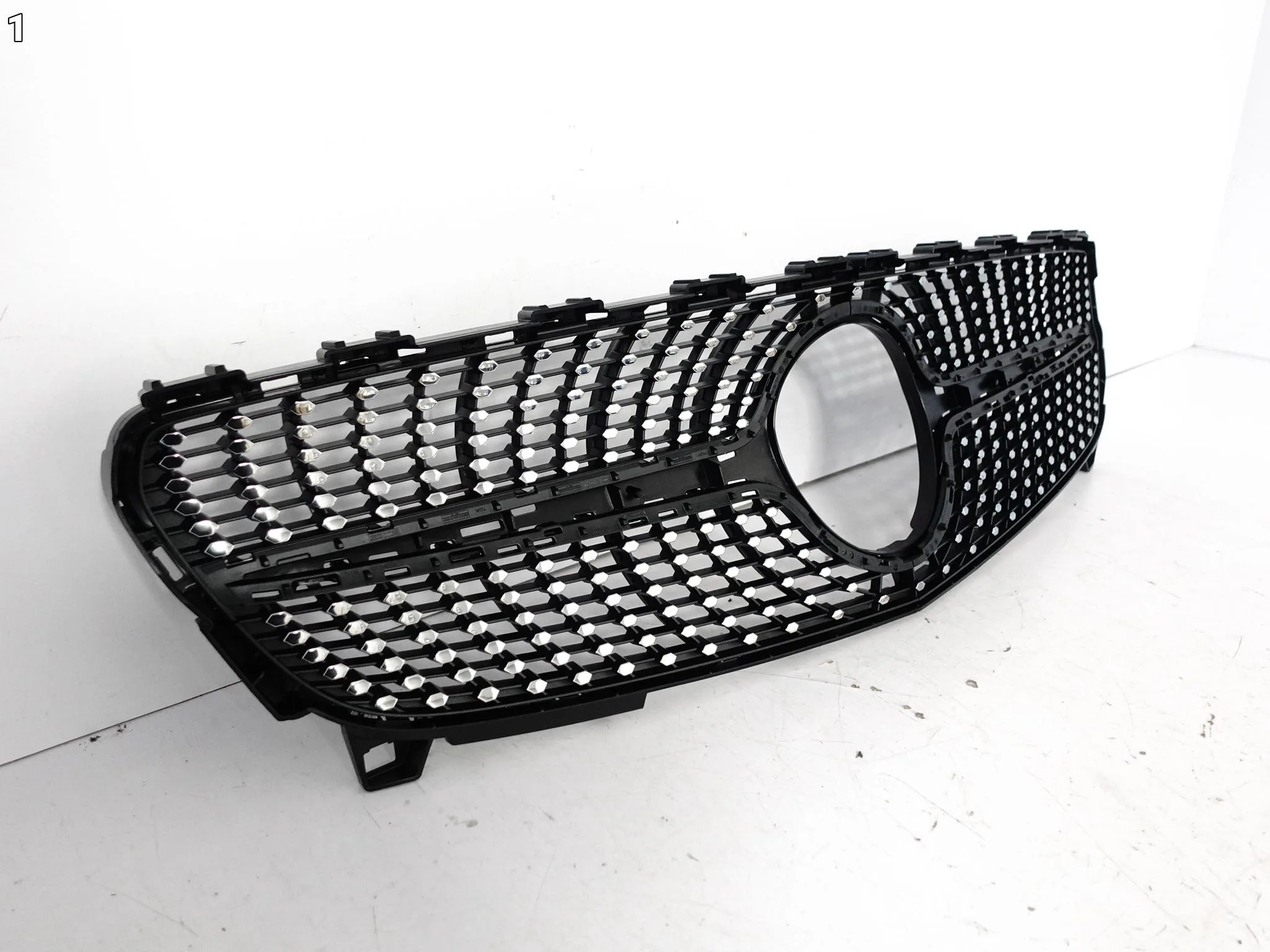 MERCEDES A-KLASA W176 LIFT MOPF AMG 15-18 GRILL ATRAPA KRATKA W ZDERZAK 44efbc476a967228e95ee81518894eaf