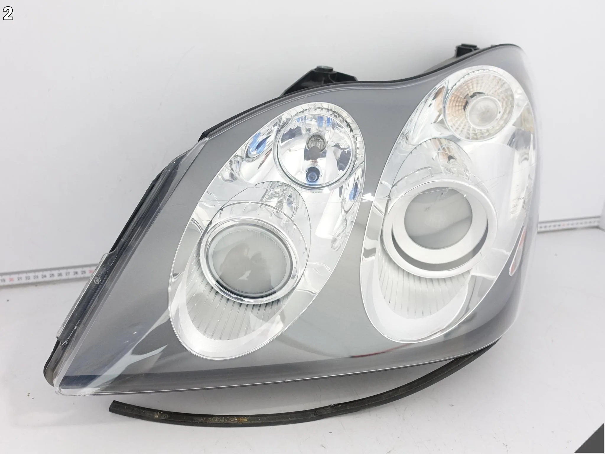 MAYBACH 57 W240 62 V240 03-13 LAMPA HEADLIGHT XENON LEWA PRZÓD 400590c3e7a735d7c273445948021bb2