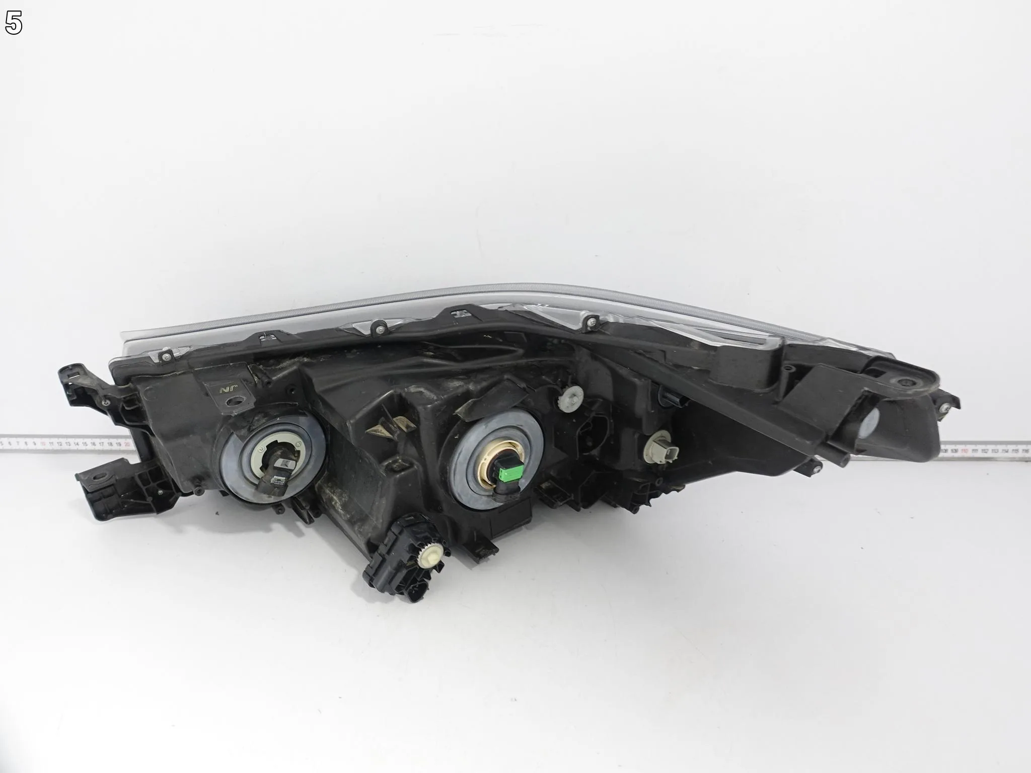 TOYOTA HILUX VIII 8 20-24 LIFT LAMPA PRAWA ZWYKŁA HALOGEN PRZÓD EUROPA 97dd89bfe21c000c849f065fcda7e63e
