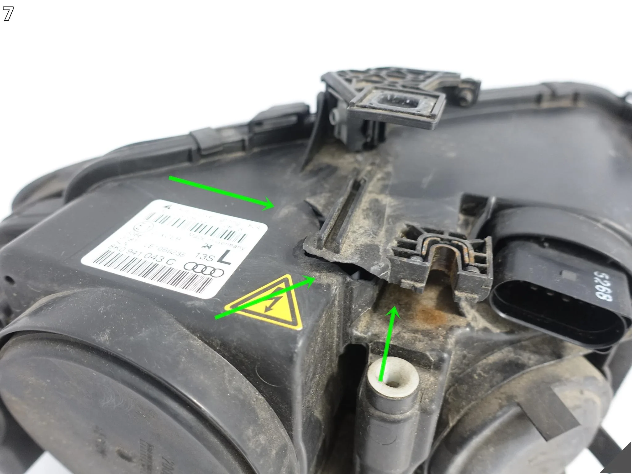AUDI A4 S4 RS4 8K0 B8 LIFT 11-14 LAMPA XENON + LED NIESKRĘTNA LEWA PRZÓD 39809b2acb5eb7215186bf68e87494d0