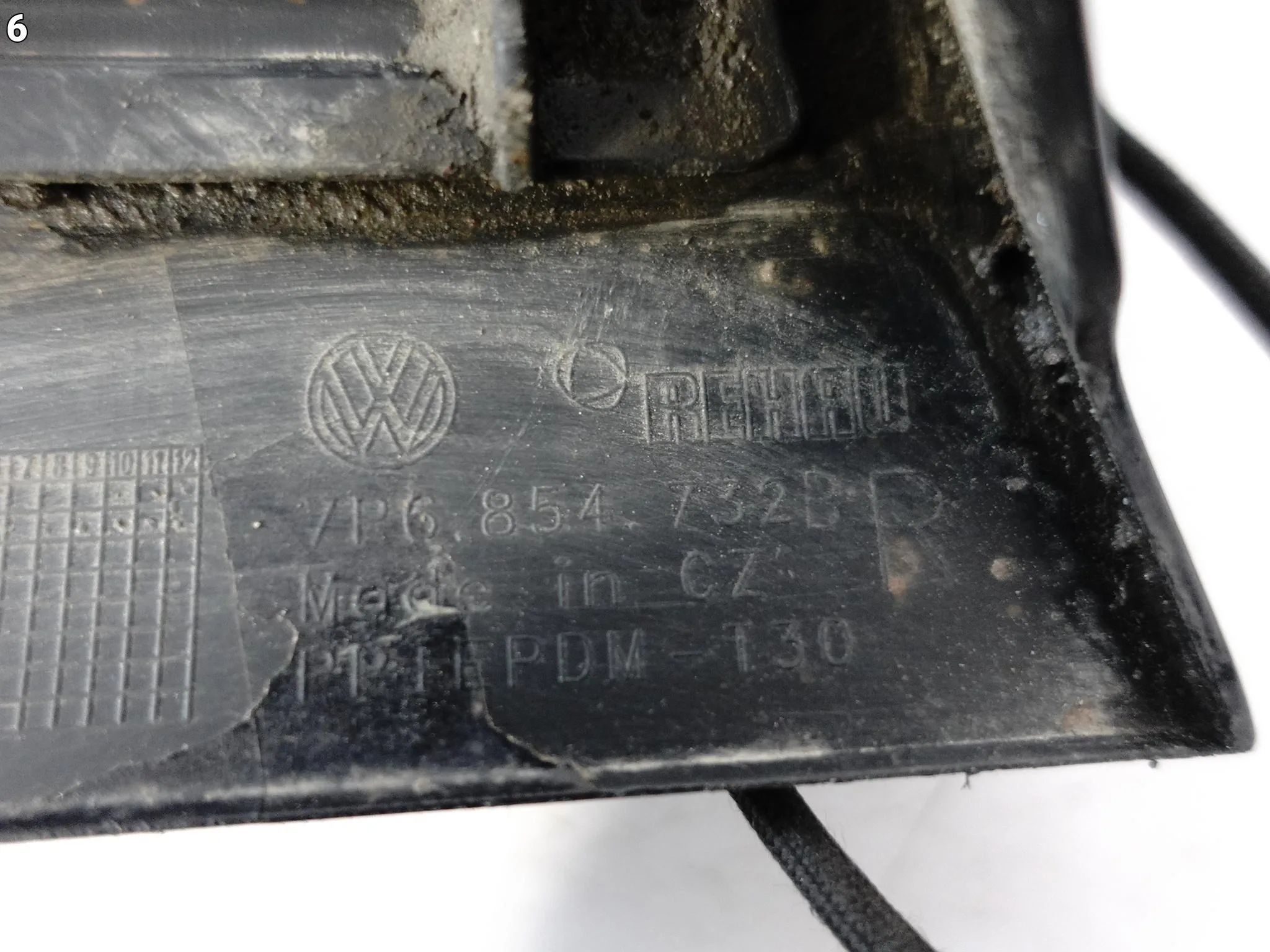 VW TOUAREG II 7P6 7P LIFT 10-18 DOLNA LISTWA OSŁONA NA BŁOTNIK PRZÓD PRAWA 0a81218d60b5b58eff2ad1dbc2ce4e2b