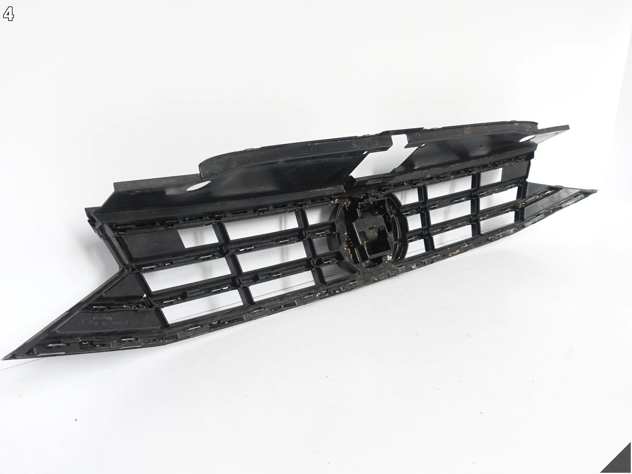 VW PASSAT B8 3G0 LIFT 19-23 GRILL ATRAPA KRATKA W ZDERZAK PRZÓD 3G0853653N 9d03b2cb63b41298b6fcd254612b4e67