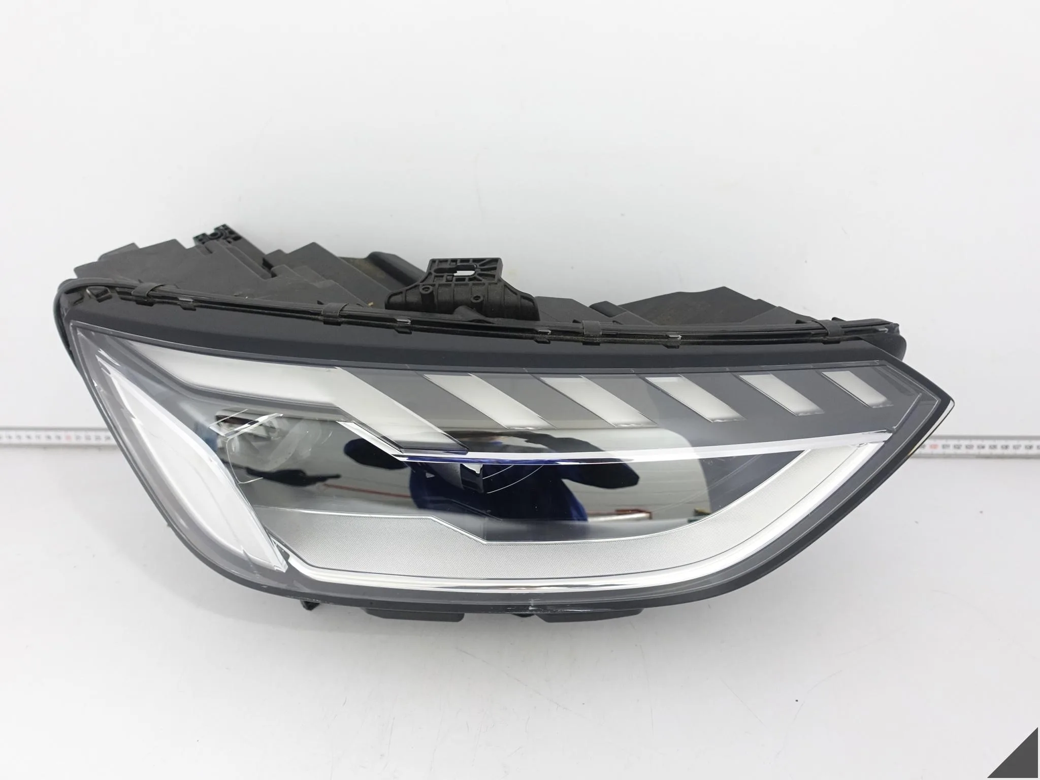 AUDI A4 S4 B9 8W0 LIFT 19-25 LAMPA HEADLIGHT FULL LED PRAWA PRZÓD EUROPA 88d183ac4e4ad4421a8bd49444348113