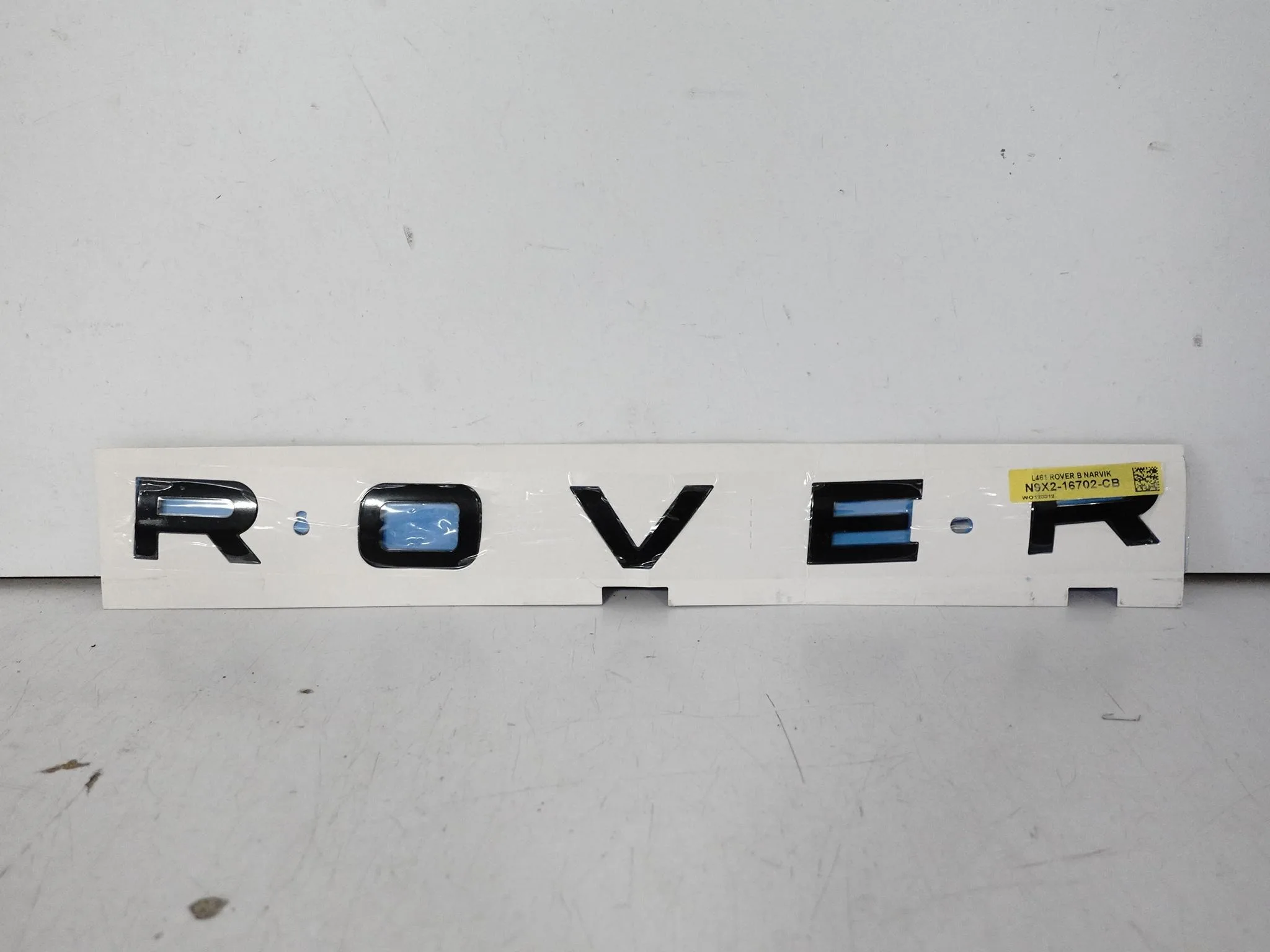 RANGE ROVER SPORT III 3 L461 22- ZNACZEK EMBLEMAT MASKI NOWY ORG NARVIK 5749504c18ef2a687b652ac07d6bb02d